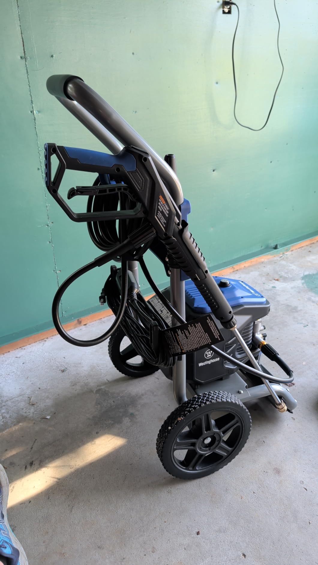 Westinghouse WPX3000e Electric Pressure Washer, 3000 Max PSI and 1.76 Max GPM, Induction Motor, Onboard Soap Tank, Spray Gun and Wand, 5 Nozzle Set, for Cars/Fences/Driveways/Homes/Patios/Furniture customer photo 1