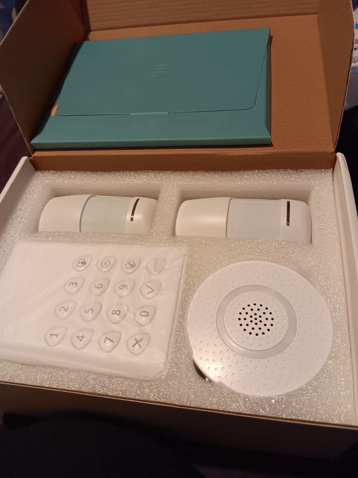 Wireless Home Alarm System 15-Piece Kit, WiFi Alarm System for Home Security with Phone APP Alert (Alarm Siren, Keypad, Remote, Motion, and Door Sensors) for Home, Apartment, Work with Alexa customer photo 2