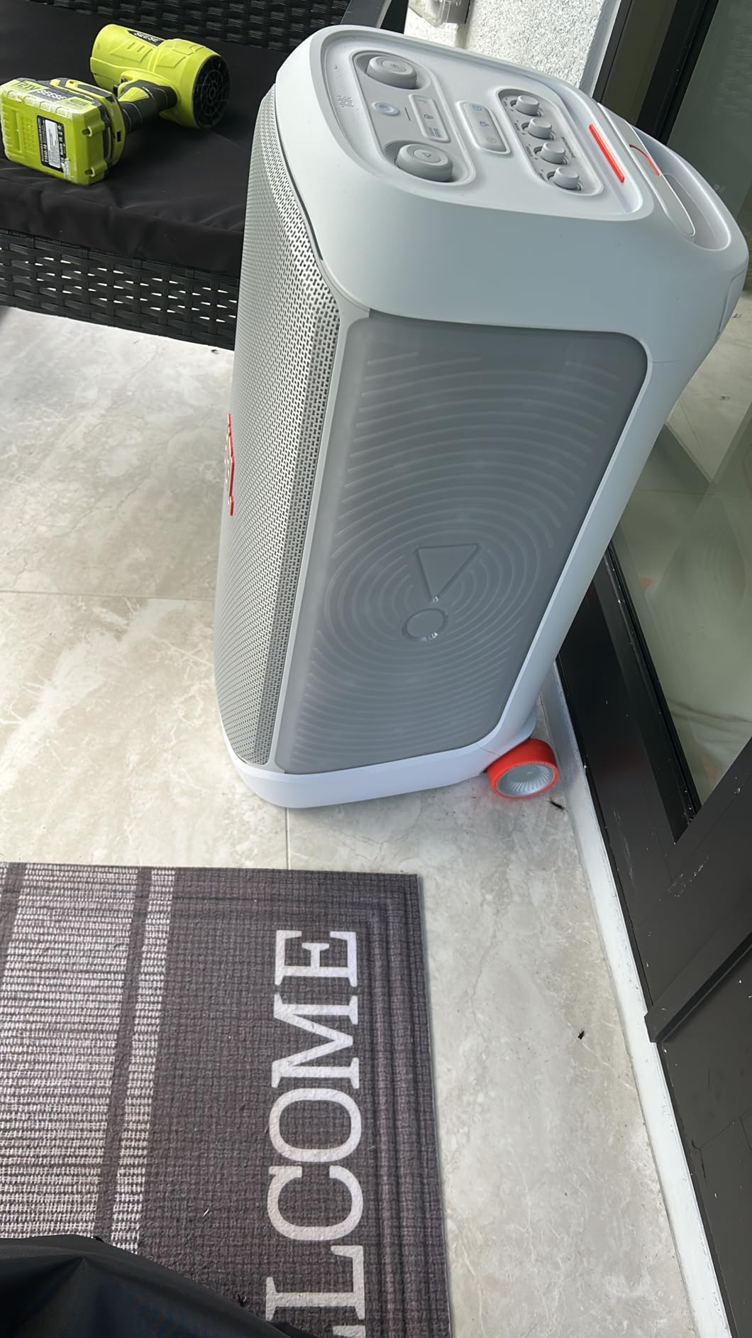 JBL PartyBox Stage 320 - Portable Party Speaker with Telescopic Handle & Wide, Sturdy Wheels, Powerful JBL Pro Sound, Futuristic lightshow, Up to 18 Hours of Play time, Splash Proof (Black) customer photo 1