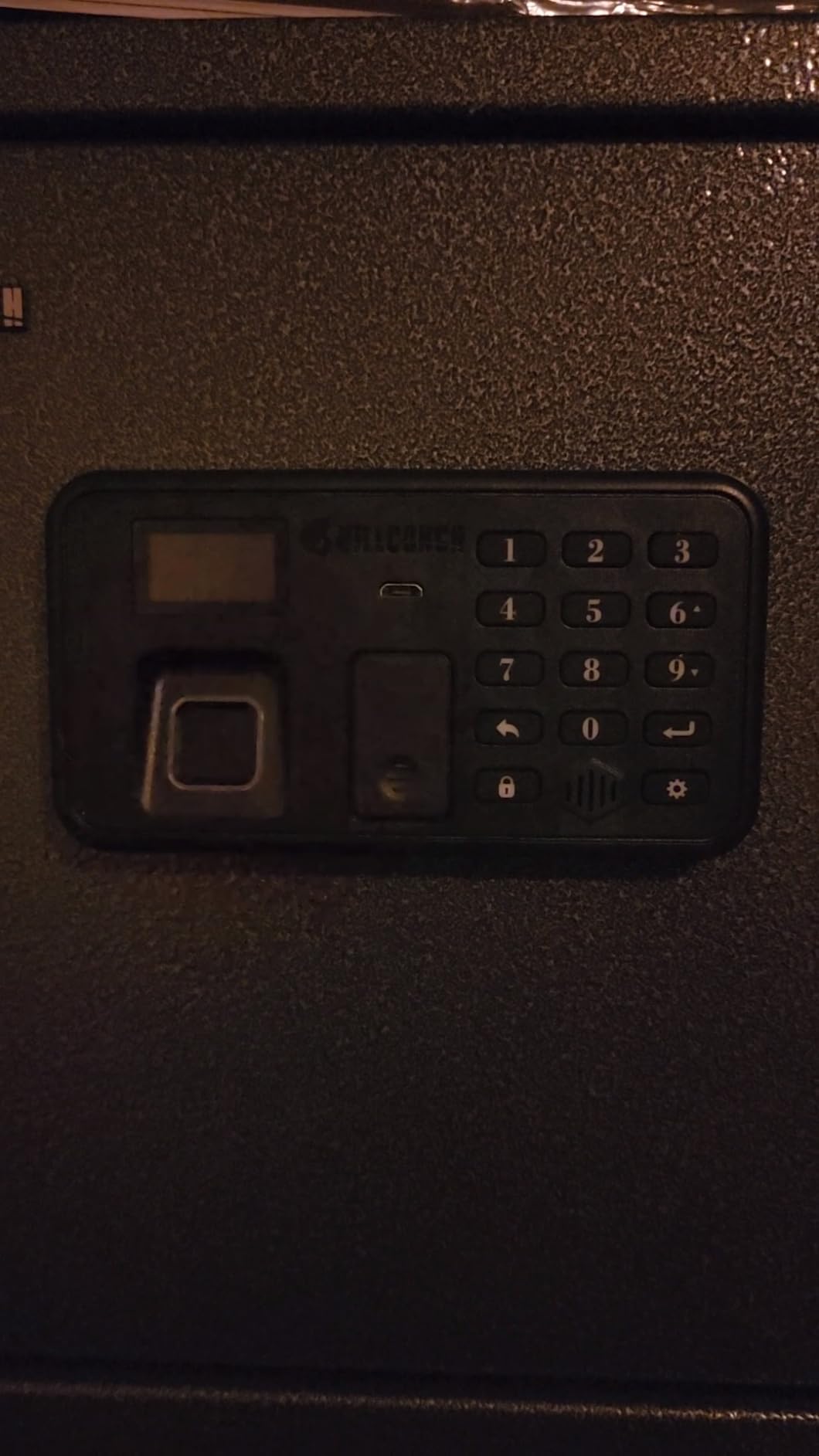 BILLCONCH Biometric Gun Safe for Multiple Handguns Quick Access Pistol Safe customer photo 2