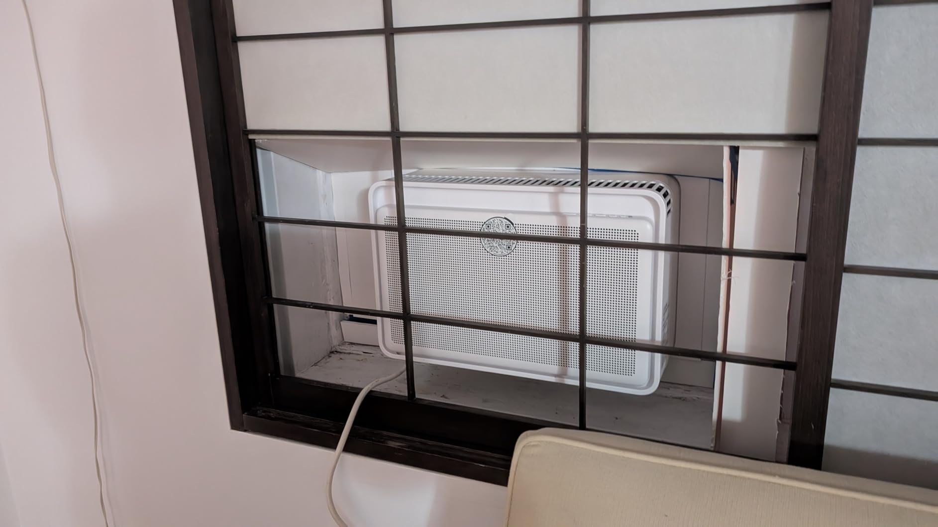 Windmill 12,000 BTU Quiet Window Air Conditioner, Cools up to 450-550 sq ft customer photo 2