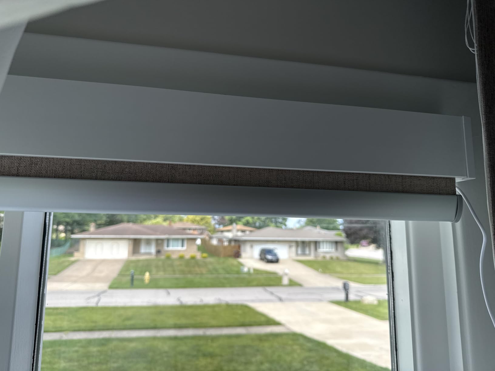 Bringnox Motorized Blinds with Remote, 100% Blackout, Voice Controlled customer photo 2