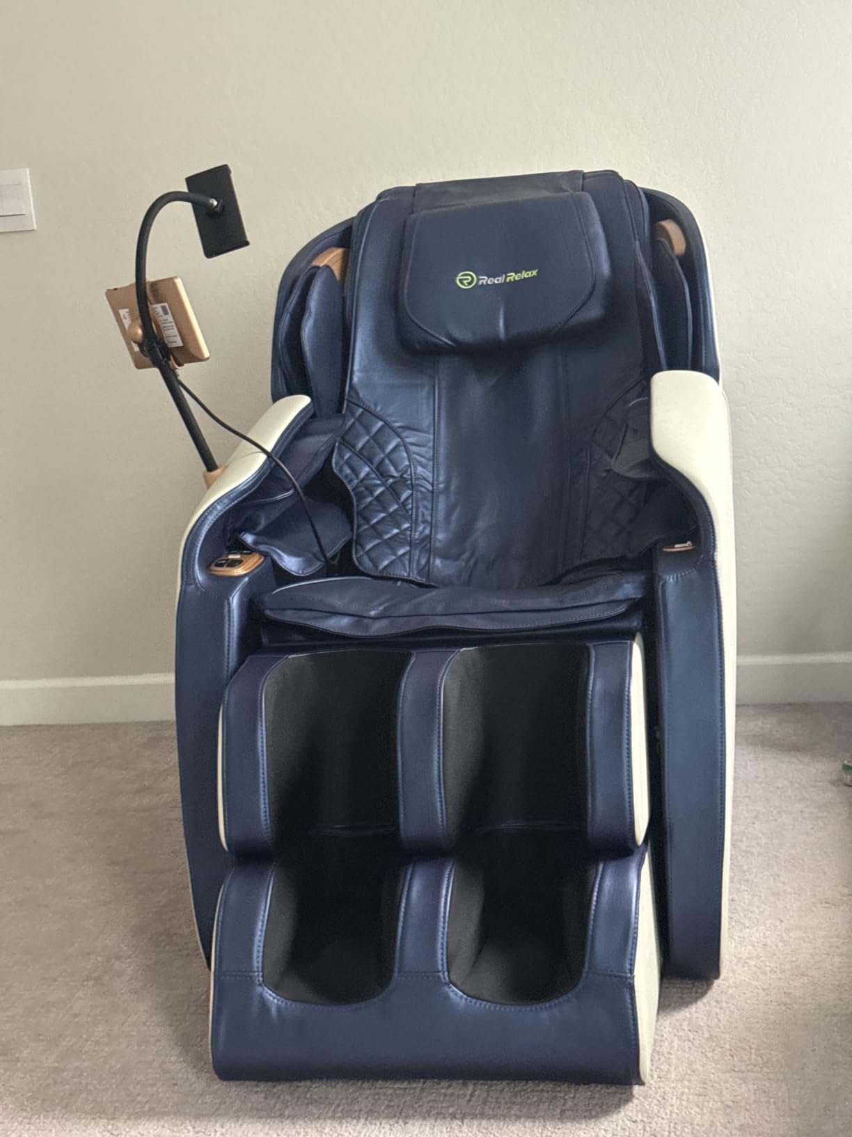 Real Relax Massage Chair Full Body with Unique Phone Controller, Zero Gravity 3D SL-Track Recliner with APP Control, Child Lock,Pause Button, Favor-06, Black customer photo 1