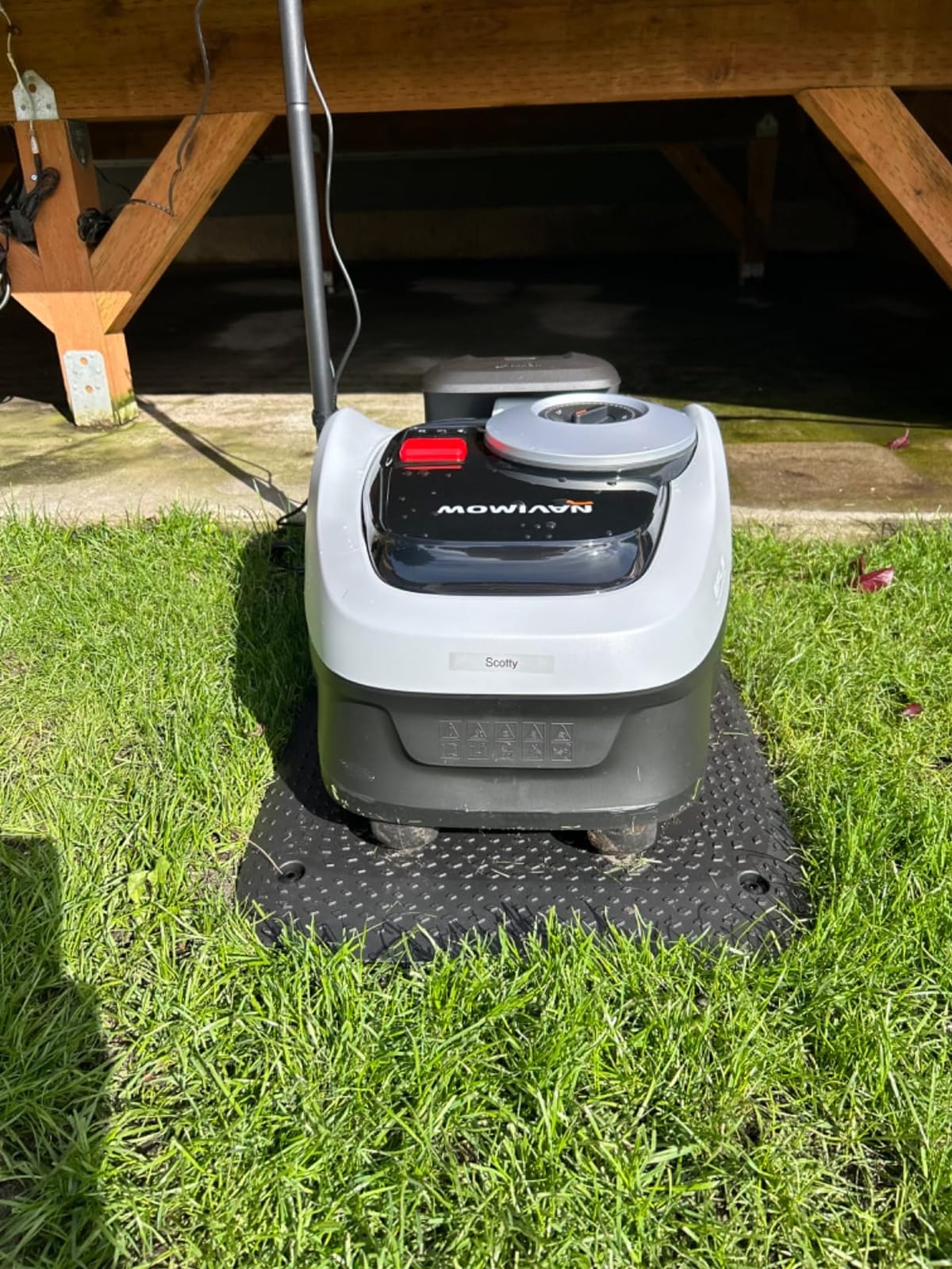 Segway Navimow i105N Robot Lawn Mower Perimeter Wire Free 1/8 Acre RTK+Vision Robotic Lawnmower, AI-Assisted Mapping, Virtual Boundary, APP Control, 58dB(A) Quiet, Multi-Zone Management customer photo 2