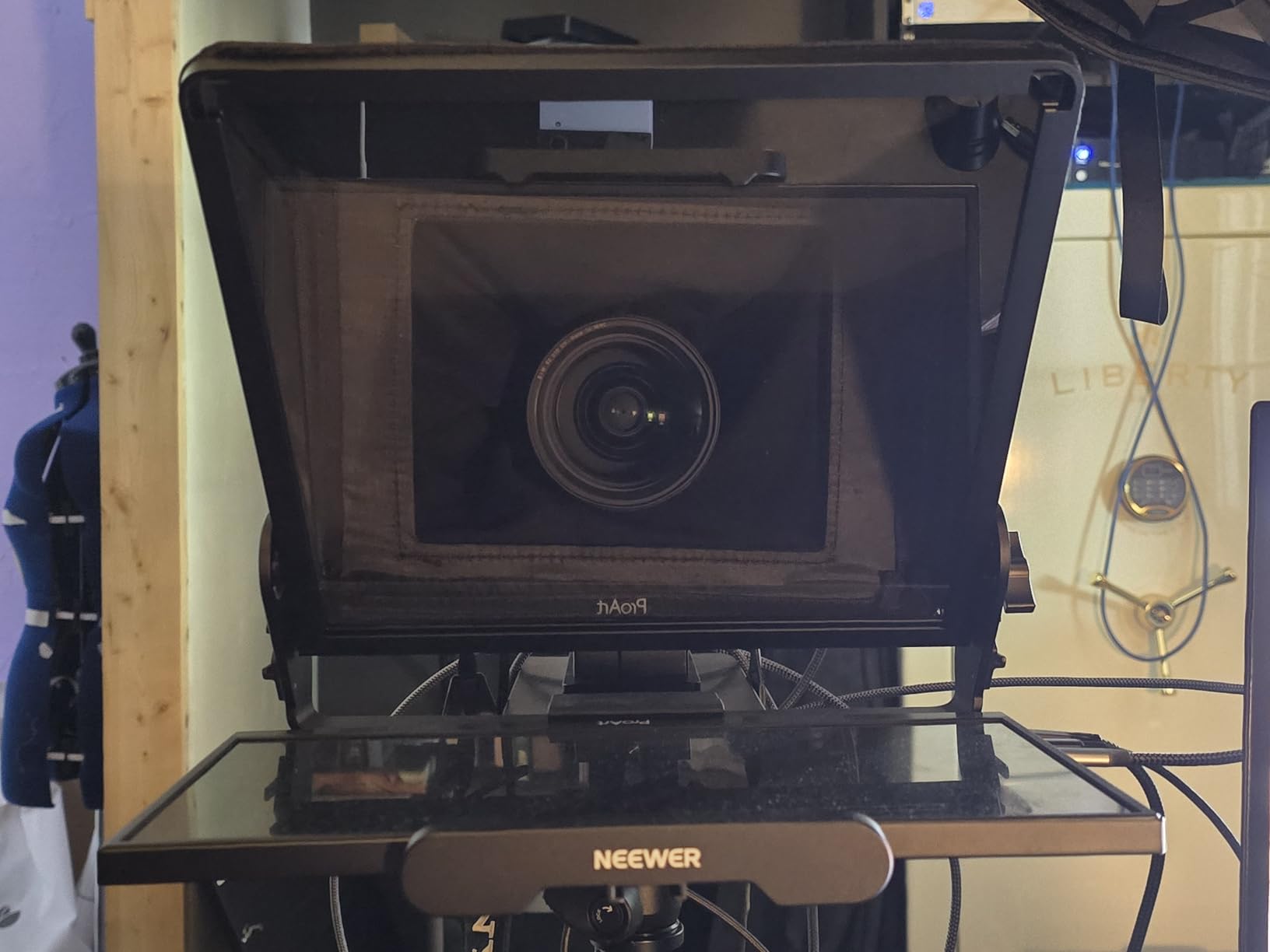 NEEWER Teleprompter X14 III with RT113 Remote/App Control, 14