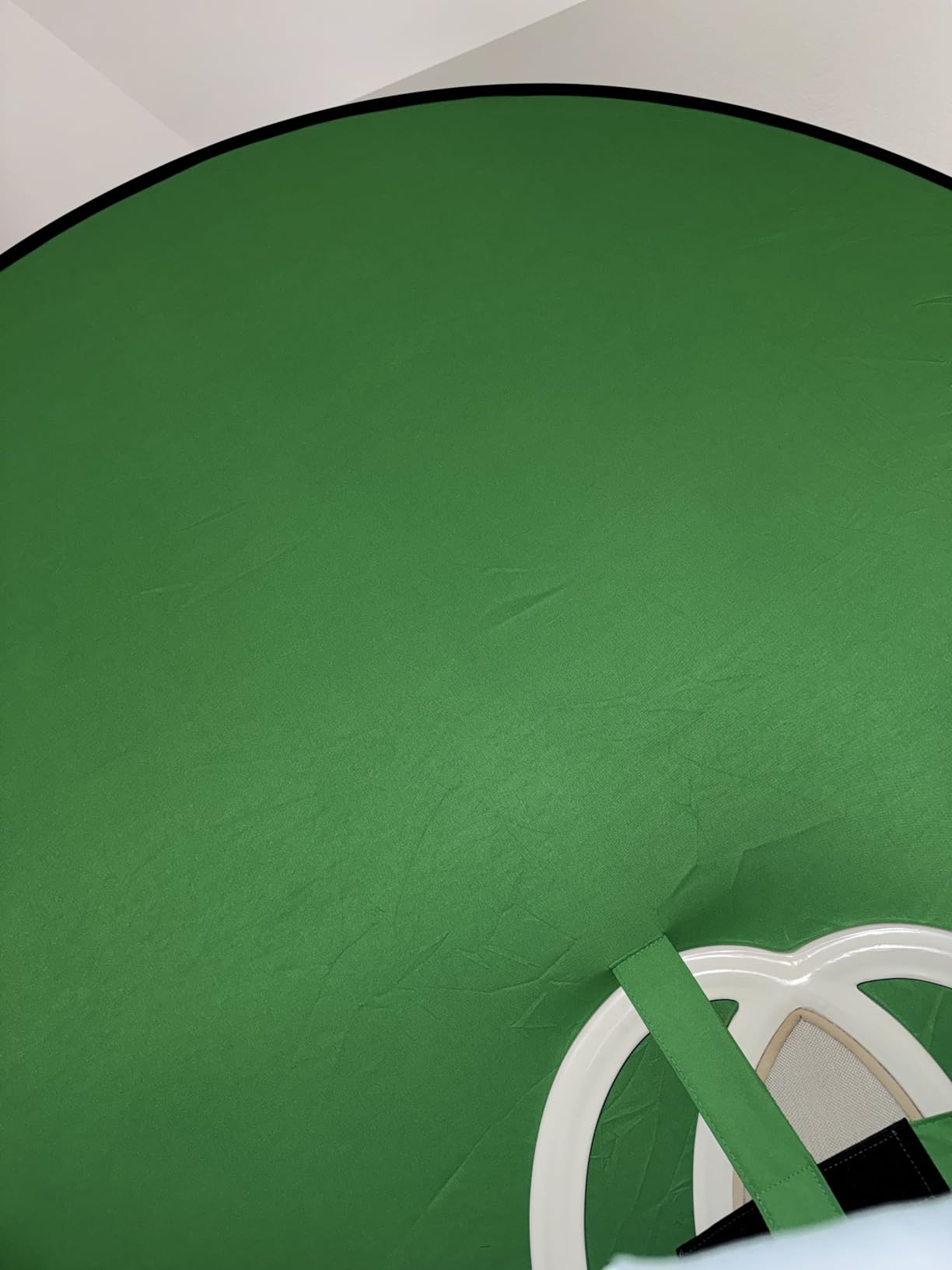Portable Green Screen Chair, 57 in Greenscreen Backdrop with Stand Double Sided Foldable Green Background, Chroma Key, for Photography Streaming Gaming Photo Zoom Video Chats and Meeting customer photo 1