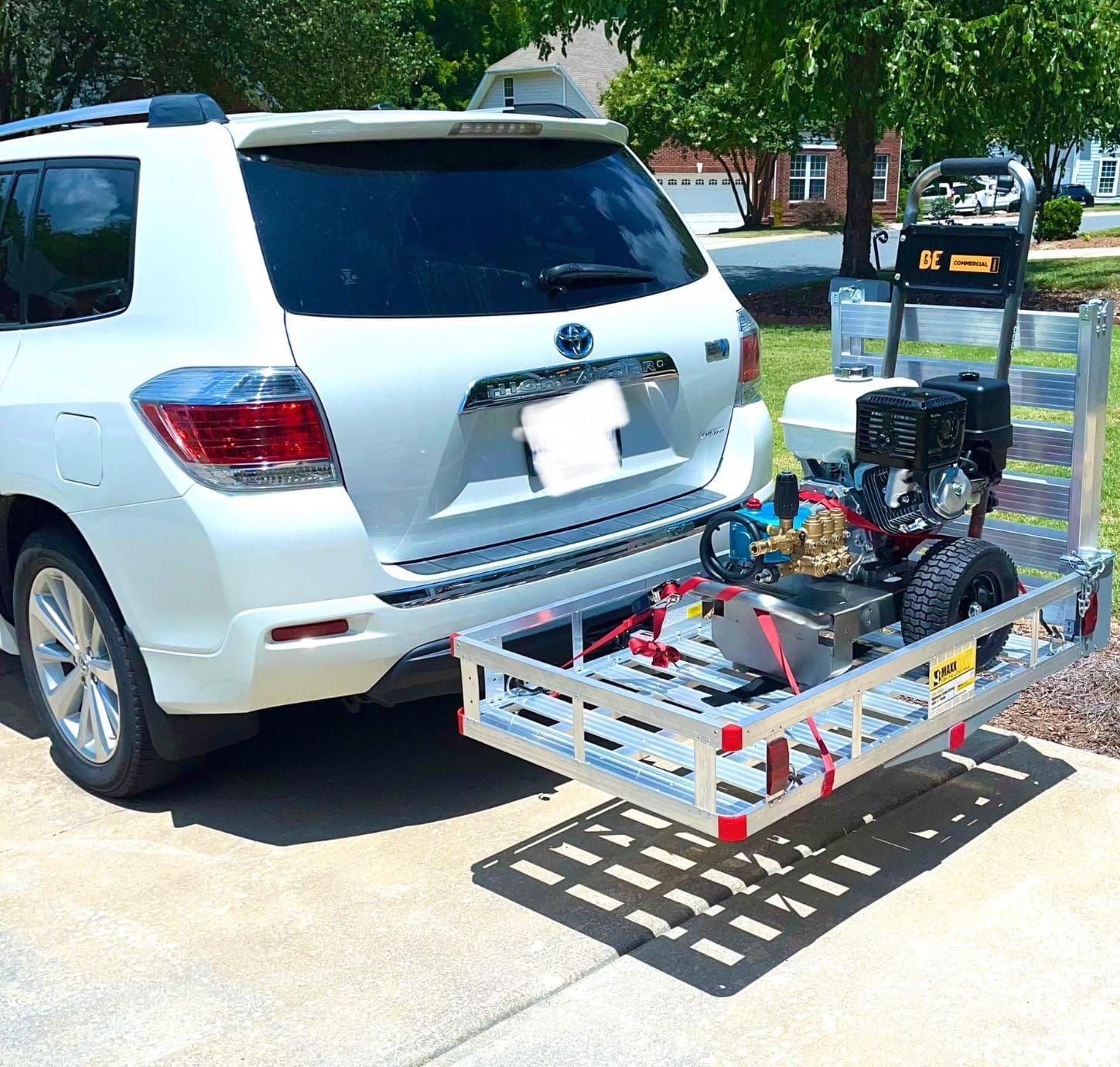 MaxxHaul 50945 50 inch x 29.5 inch Trailer Hitch Mount Aluminum Mobility Carrier with 47 inch Ramp and Hitch Tightener for RV Trucks SUV Vans Cars - 500 lb. Capacity customer photo 1