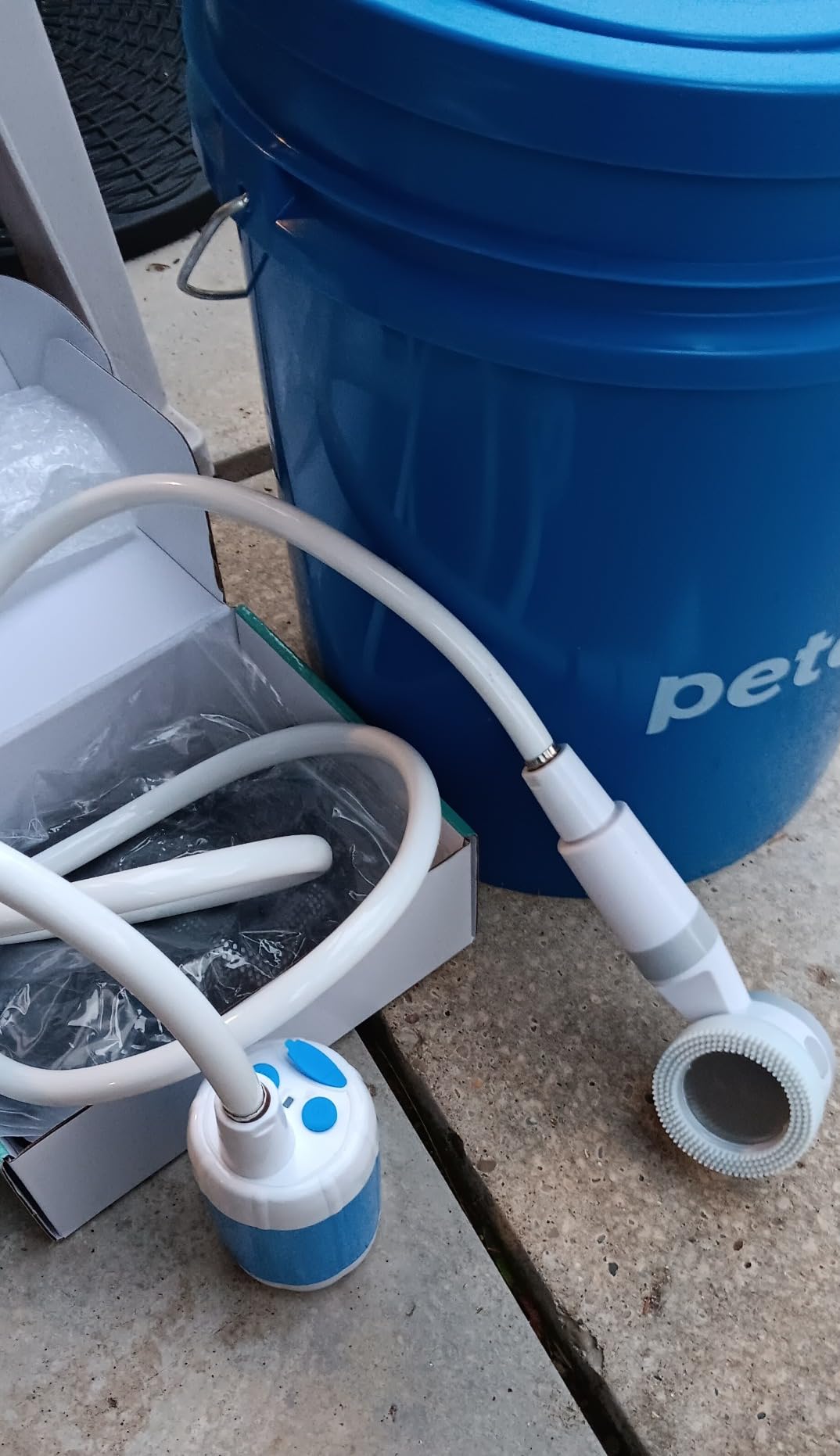 Ann Katy Portable Camping Shower Pump,Rechargeable Electric Outdoor Shower customer photo 2