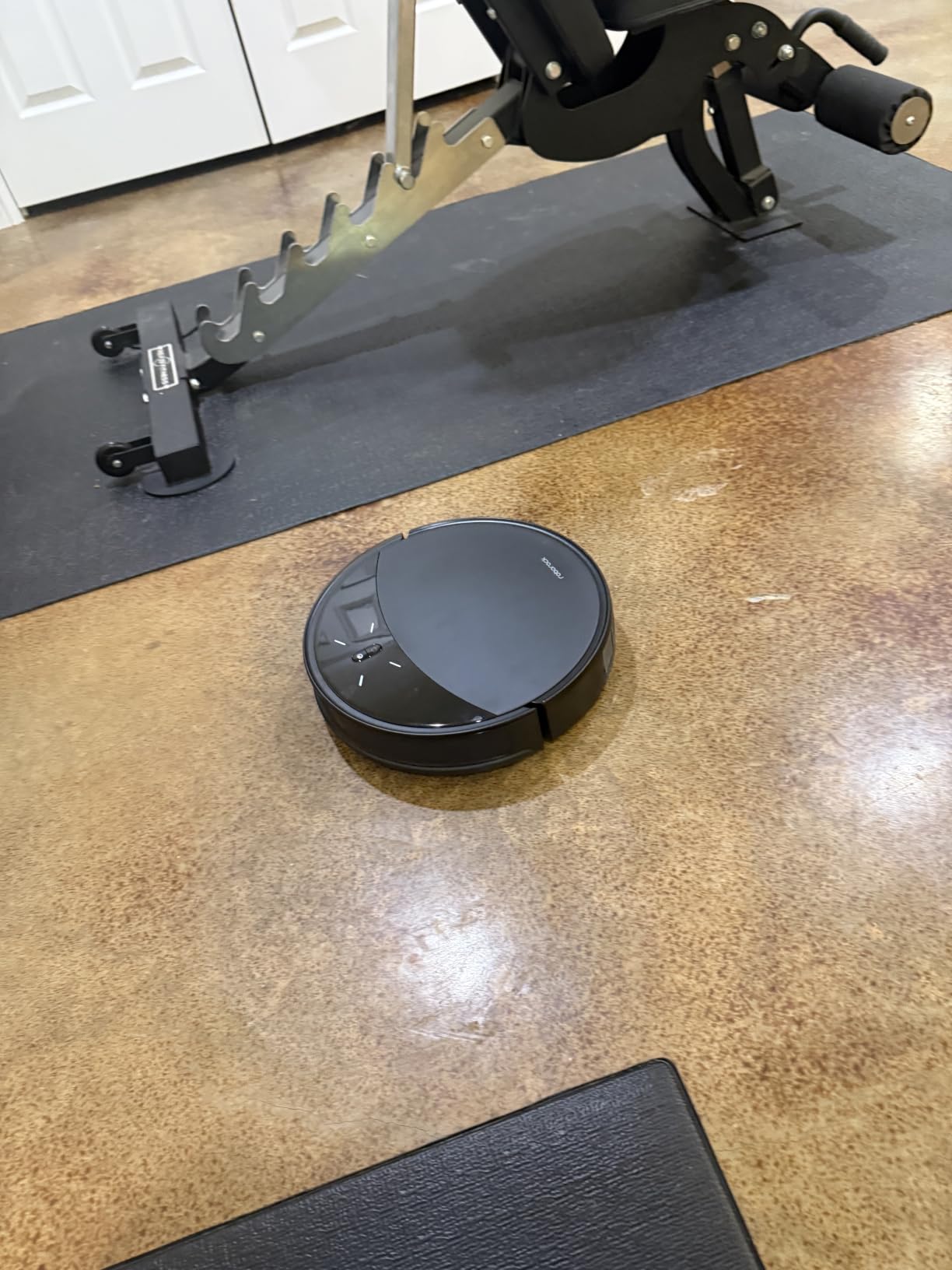 roborock Saros 10R Robot Vacuum and Mop, 22000Pa, Edge Cleaning customer photo 2