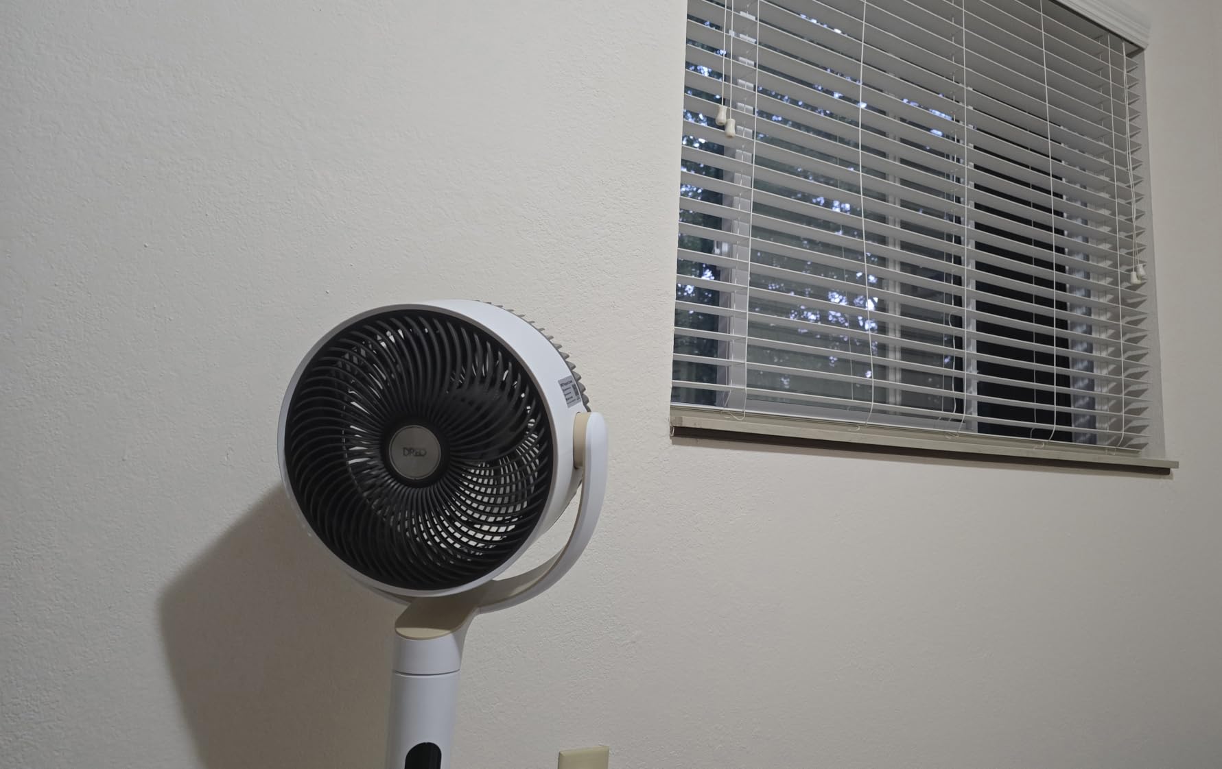 DREO Fan for Bedroom, 120° Oscillating Standing Fan, Quiet Floor Fan with DC Motor, Pedestal Fan for Room, 9 Speeds, 4 modes, 120° Manual Vertical, 37-42