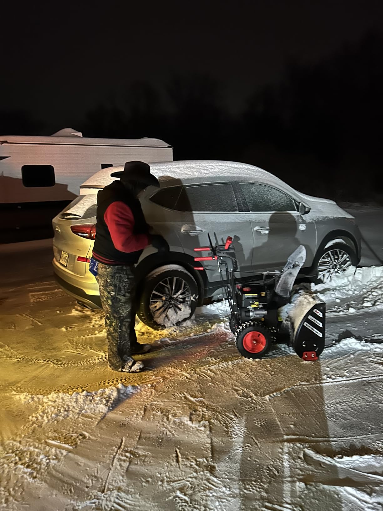 AMERISUN 24-Inch Gas Snow Blower with 212cc 4-Cycle OHV Engine, Recoil Start, 40Ft Snow Throwing for Decks, Driveways, and Sidewalks customer photo 1