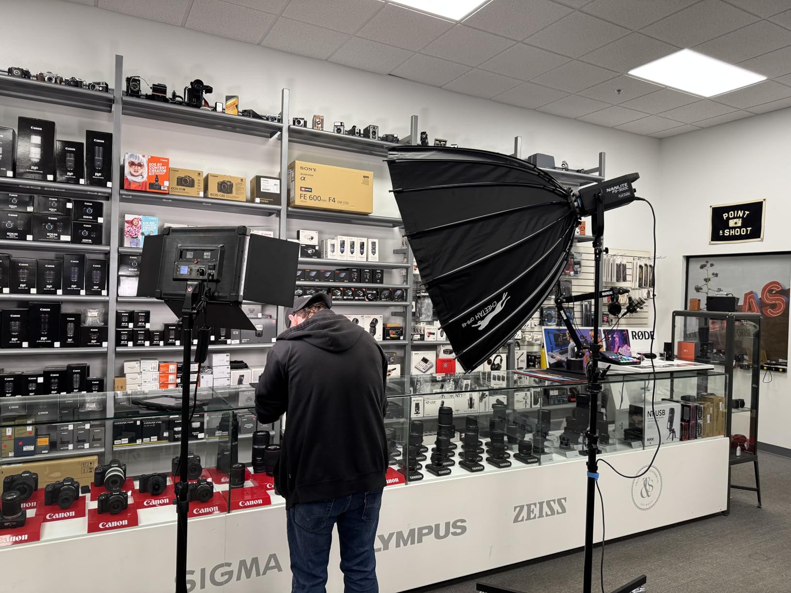 NANLITE FS-300C 300w RGB Studio Spotlight customer photo 1