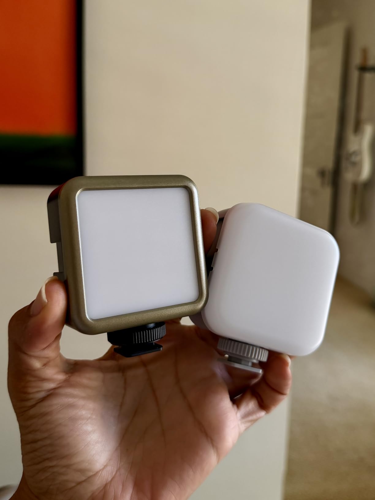 NEEWER Basics Magnetic RGB Video Light, 360° Full RGB Camera Light, BL60C customer photo 1