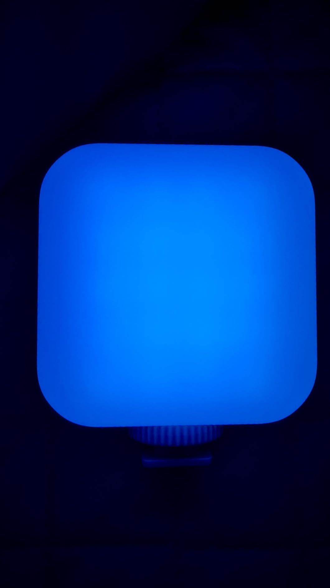 NEEWER Basics Magnetic RGB Video Light, 360° Full RGB Camera Light, BL60C customer photo 2