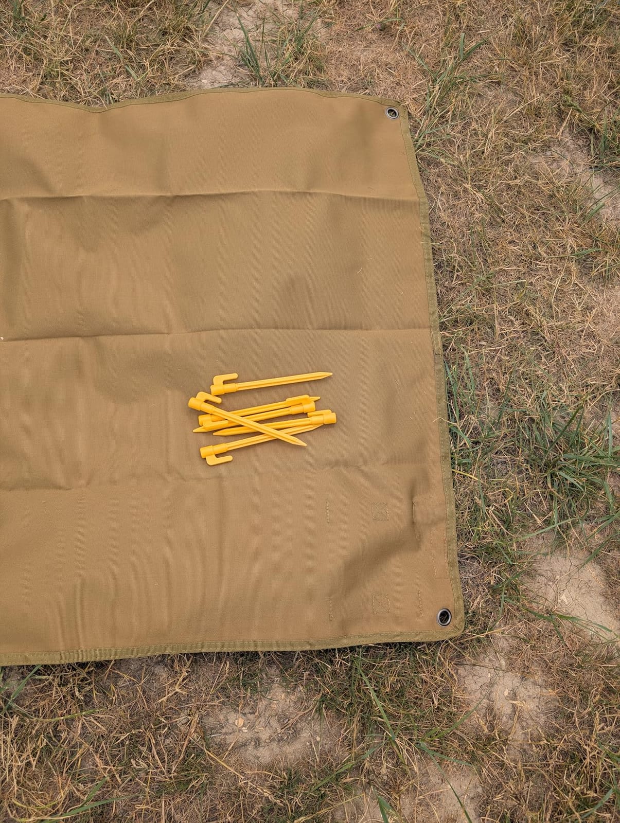 IC ICLOVER Shooting Mat, Portable Waterproof Large Roll Up Shooting Mats customer photo 2