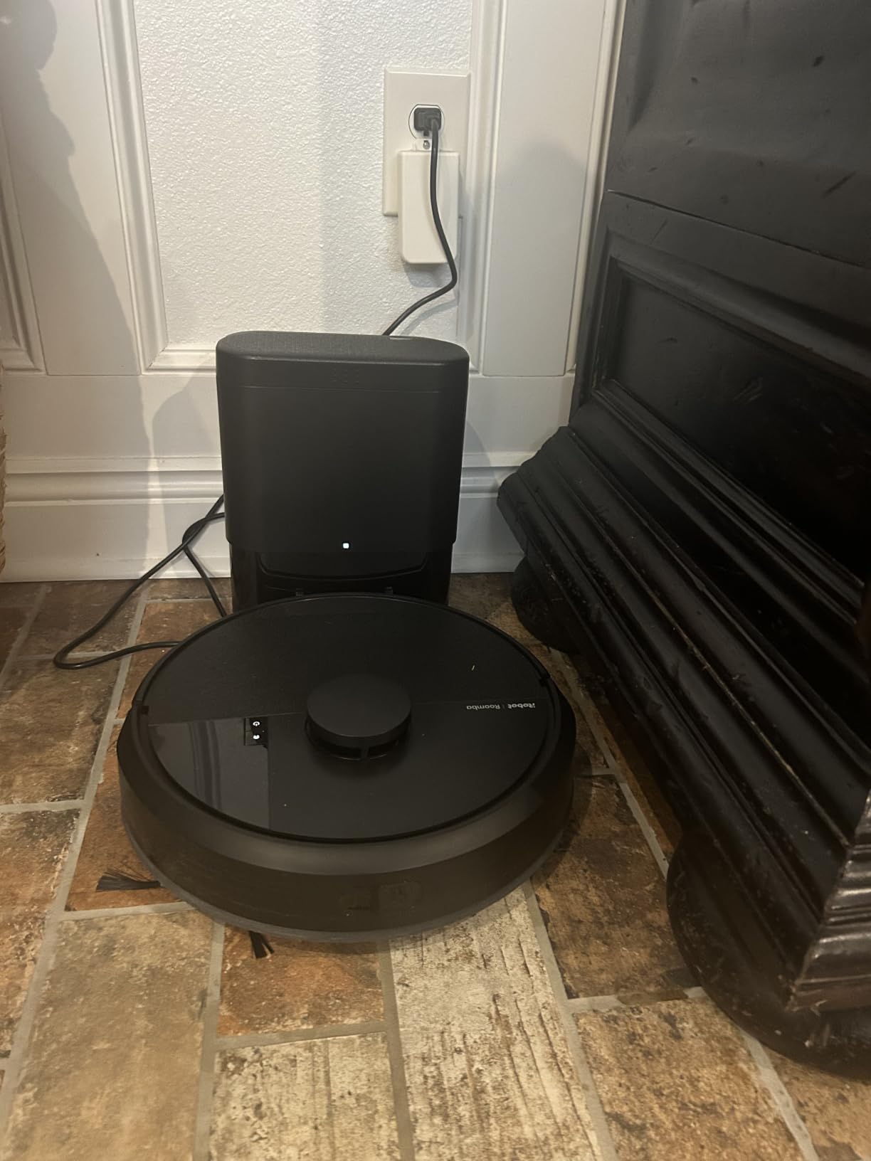 iRobot Roomba 105 Combo Robot Vacuum & Mop with AutoEmpty Dock - Self-Empties for 75 Days, Intense Power-Lifting Suction, LiDAR Navigation, Multiple Cleaning Modes, Avoids Mopping Carpet customer photo 1