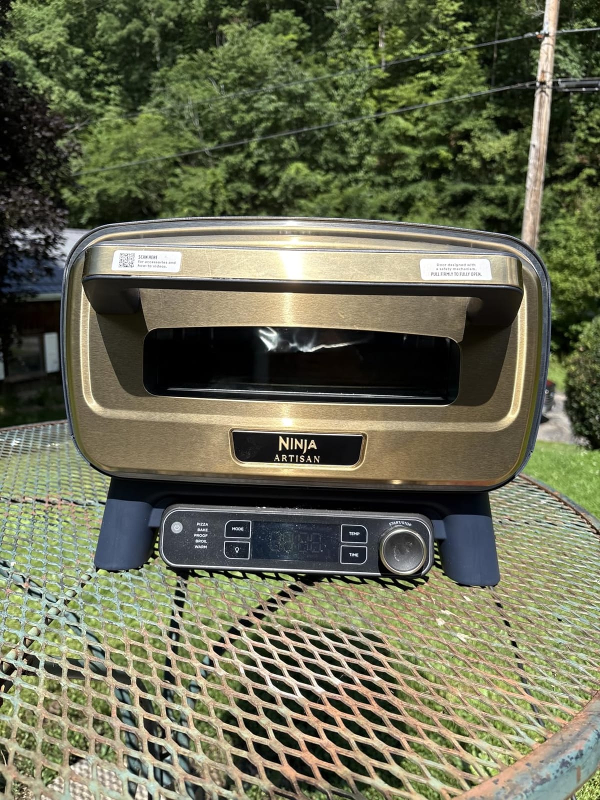 Ninja Artisan Pizza Oven, 12-in Pizza in 3-Min, 700F, 5-in-1, Gray, MO201 customer photo 1