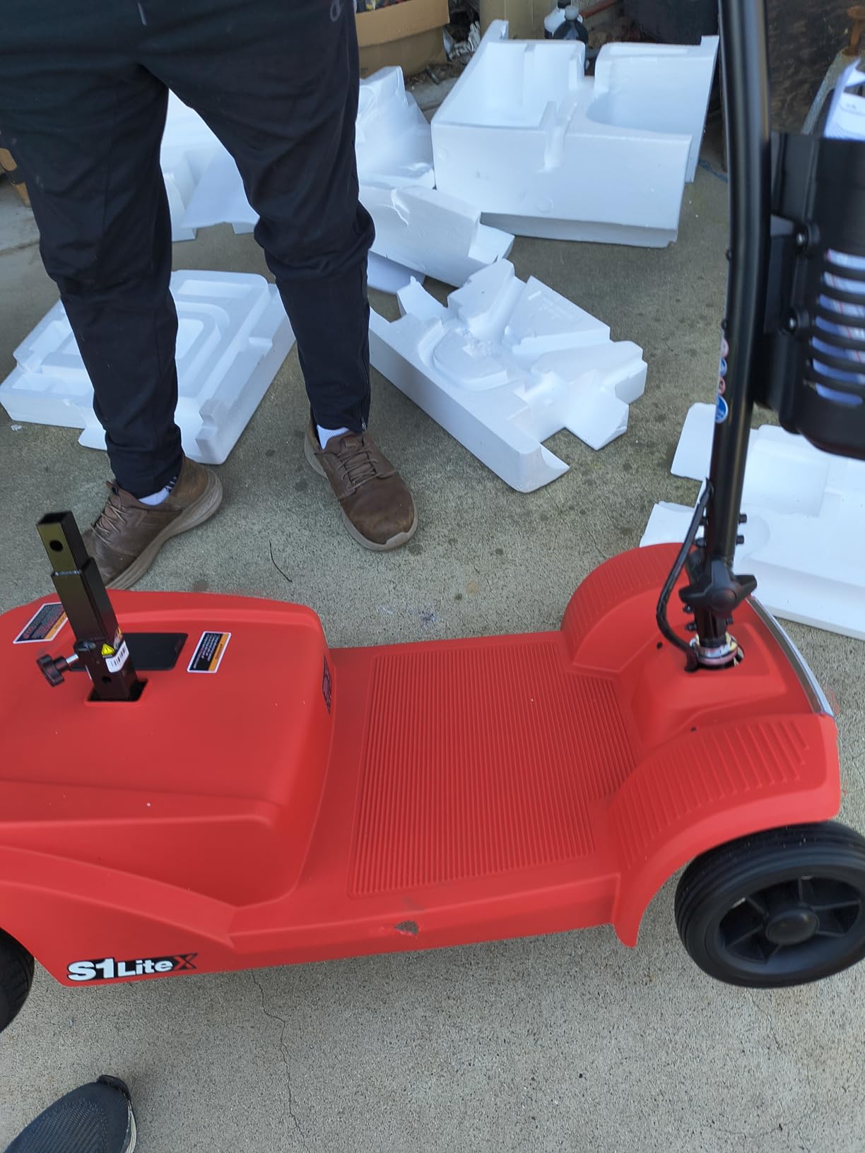 WAYCARE Mobility Scooter for Adults & Seniors, 330 lb 15-20 Mile Range Red customer photo 2