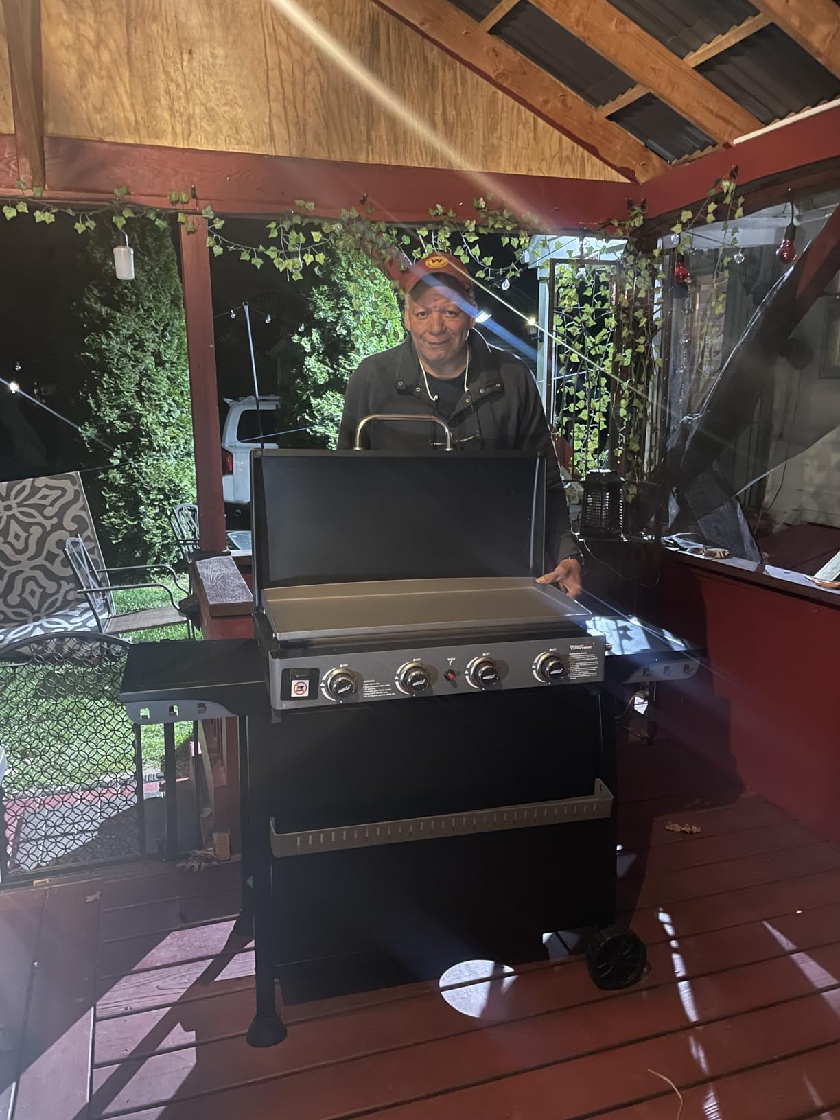 Royal Gourmet PD4001 4 Burner Propane Gas Griddle, Removable Standing Cart customer photo 2