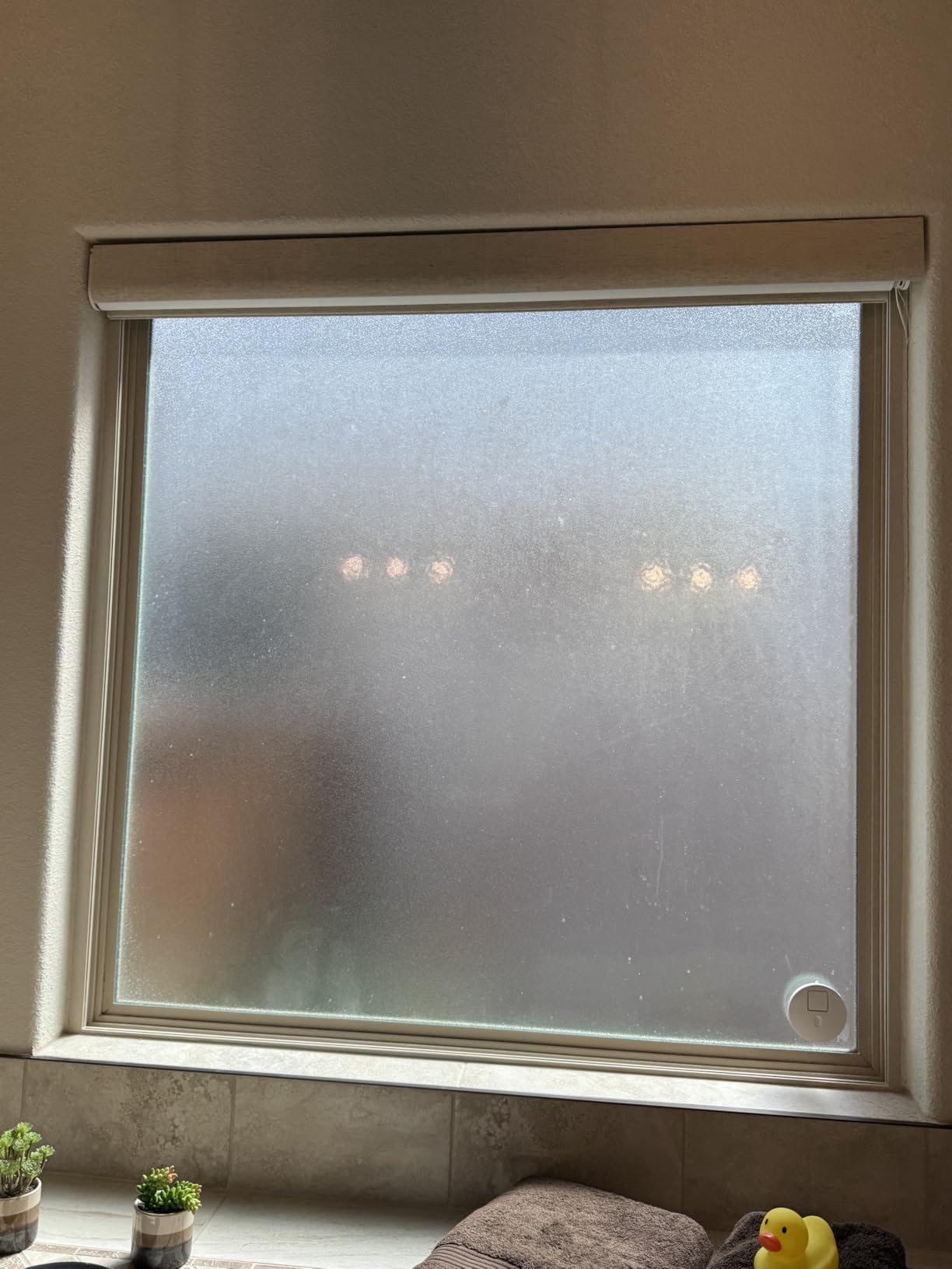 Persilux Smart Motorized Blinds with Remote, No Drill Automatic Roller Shades for Indoor Windows, Blackout Linen Fabric, Electric Blinds for Windows, Nature Cream C153BO-2, Custom Size customer photo 1