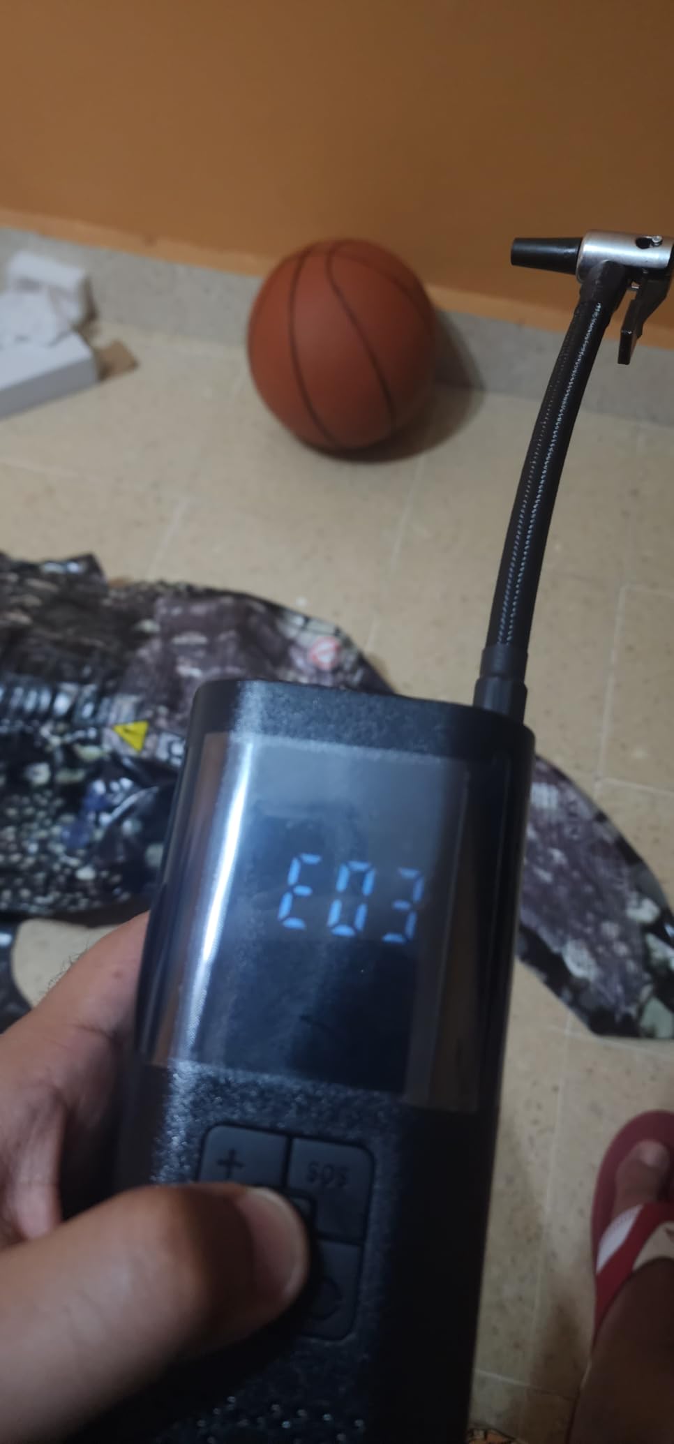 Tire Inflator Portable Air Compressor, Cordless Tire Inflator customer photo 2