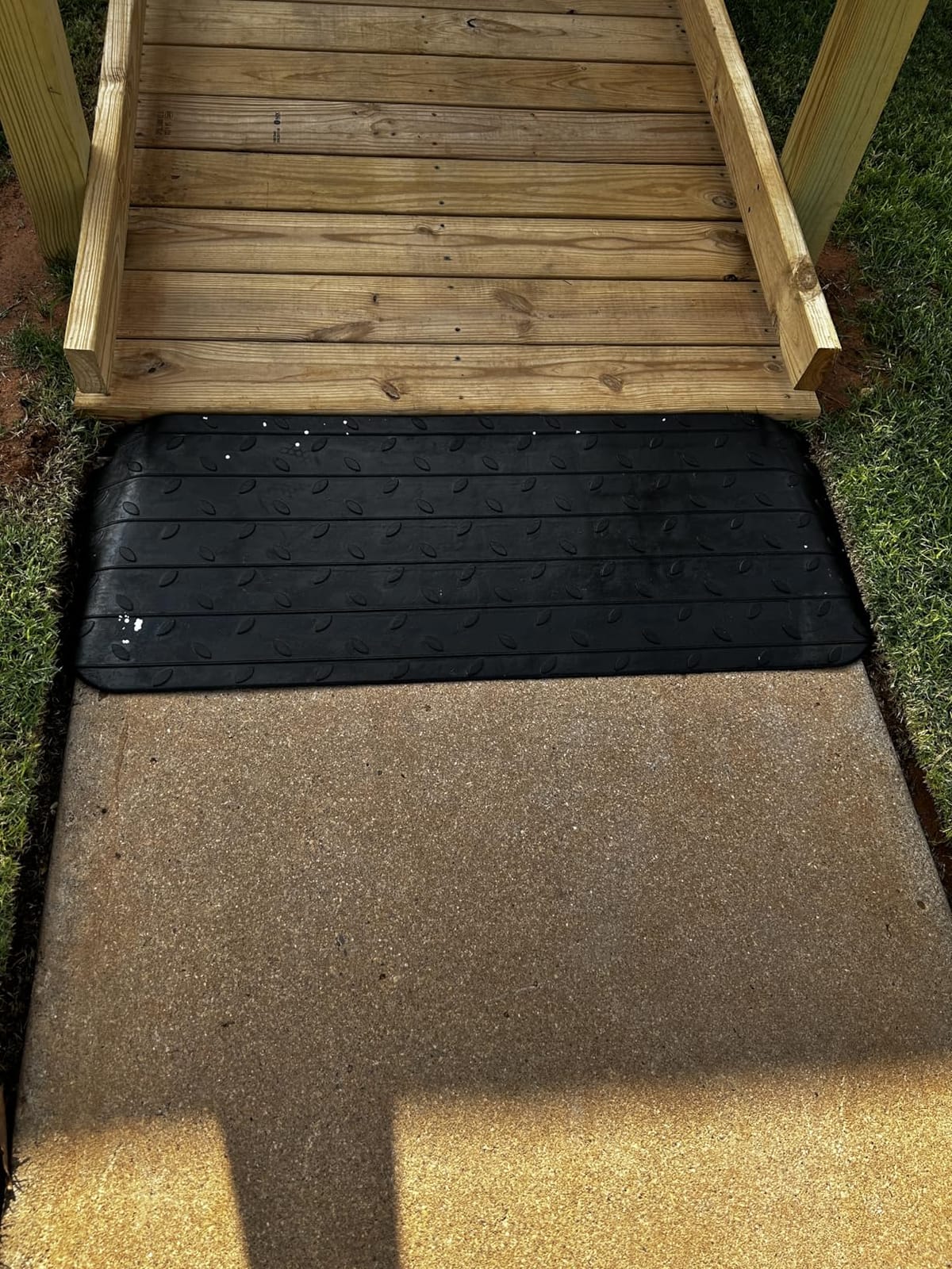 Rubber Wheelchair Threshold Ramp, 1