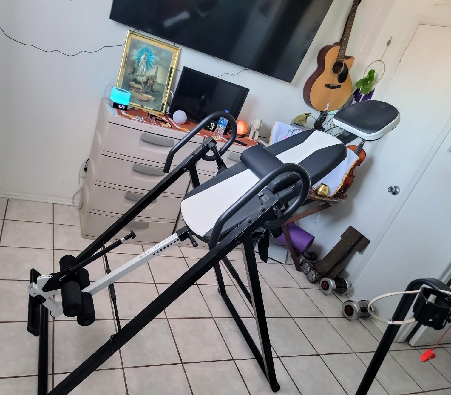 Dripex Heavy Duty Gravity Inversion Table 300 lbs Capacity customer photo 1