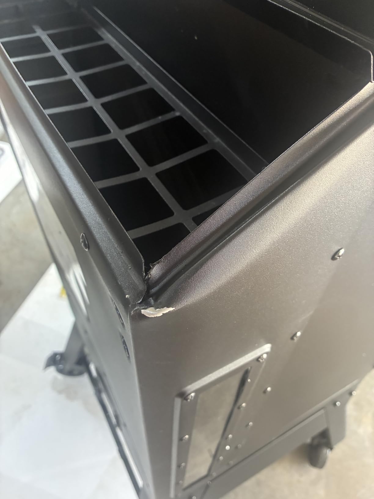 Pit Boss Navigator 3-Series WiFi & Bluetooth Wood Pellet Vertical Smoker with LCD Digital Controller, 1,118-Sq. In. 5-Rack Cooking Space, 130°F to 420°F Temp Range, Meat Probe, 50 lb. Pellet Hopper customer photo 2