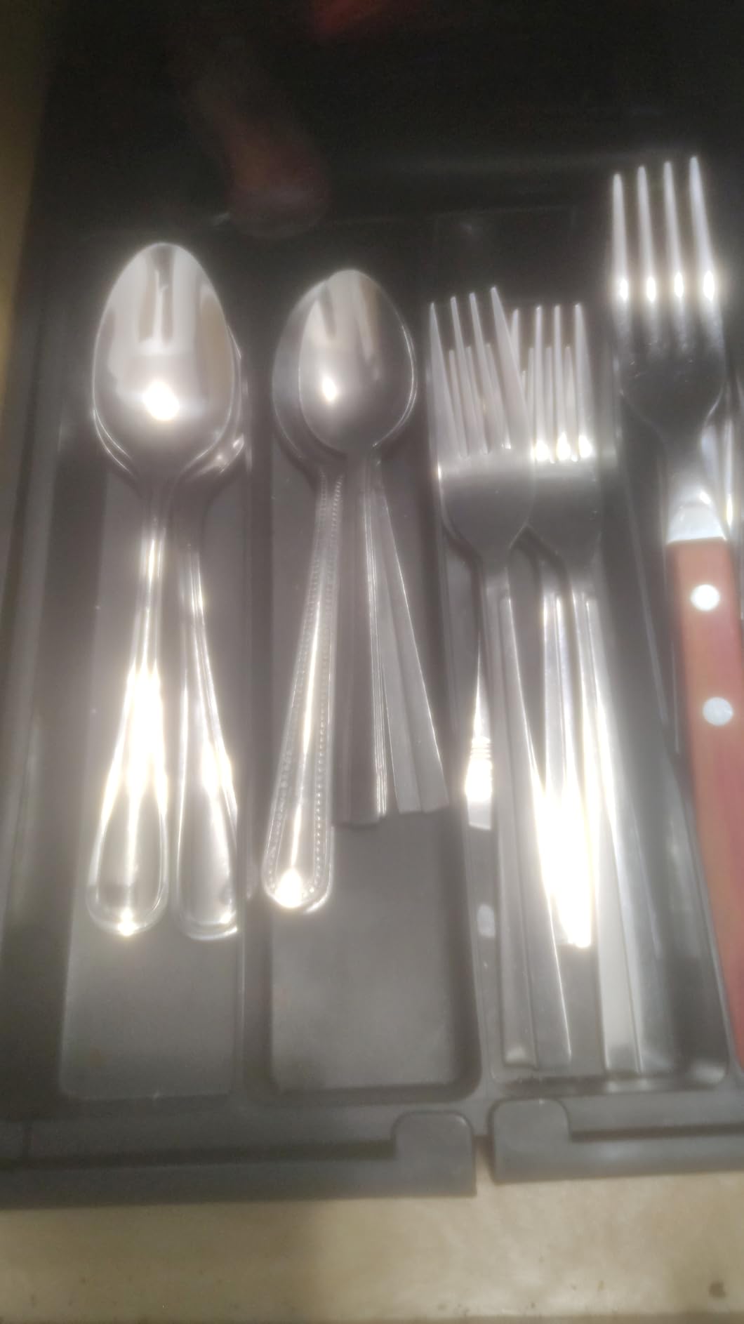 Lifewit Expandable Silverware Drawer Organizer, Kitchen Utensil Tray customer photo 2