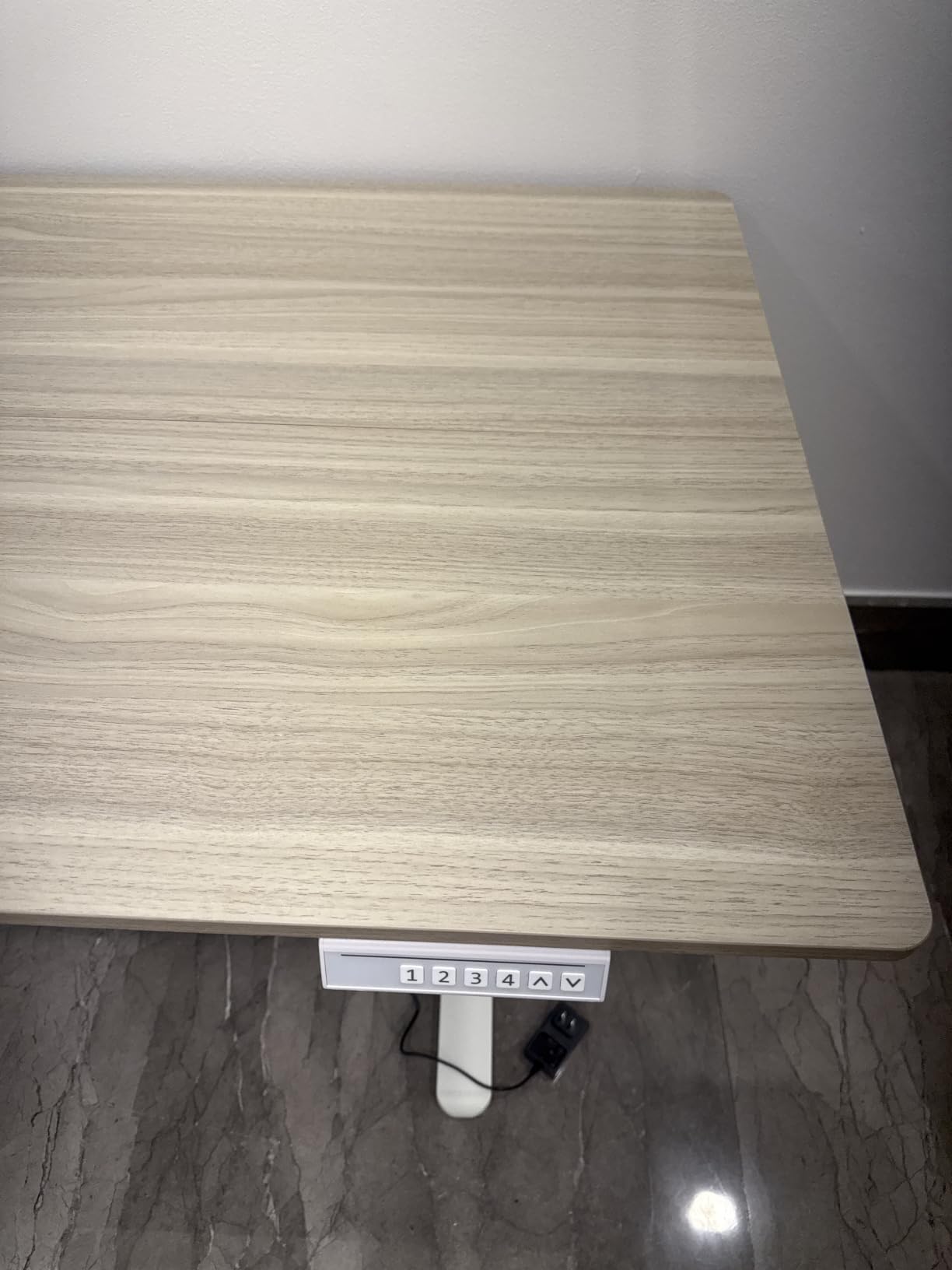 HUANUO 32x19 Inch Small Electric Standing Desk, Adjustable, Light Walnut customer photo 2
