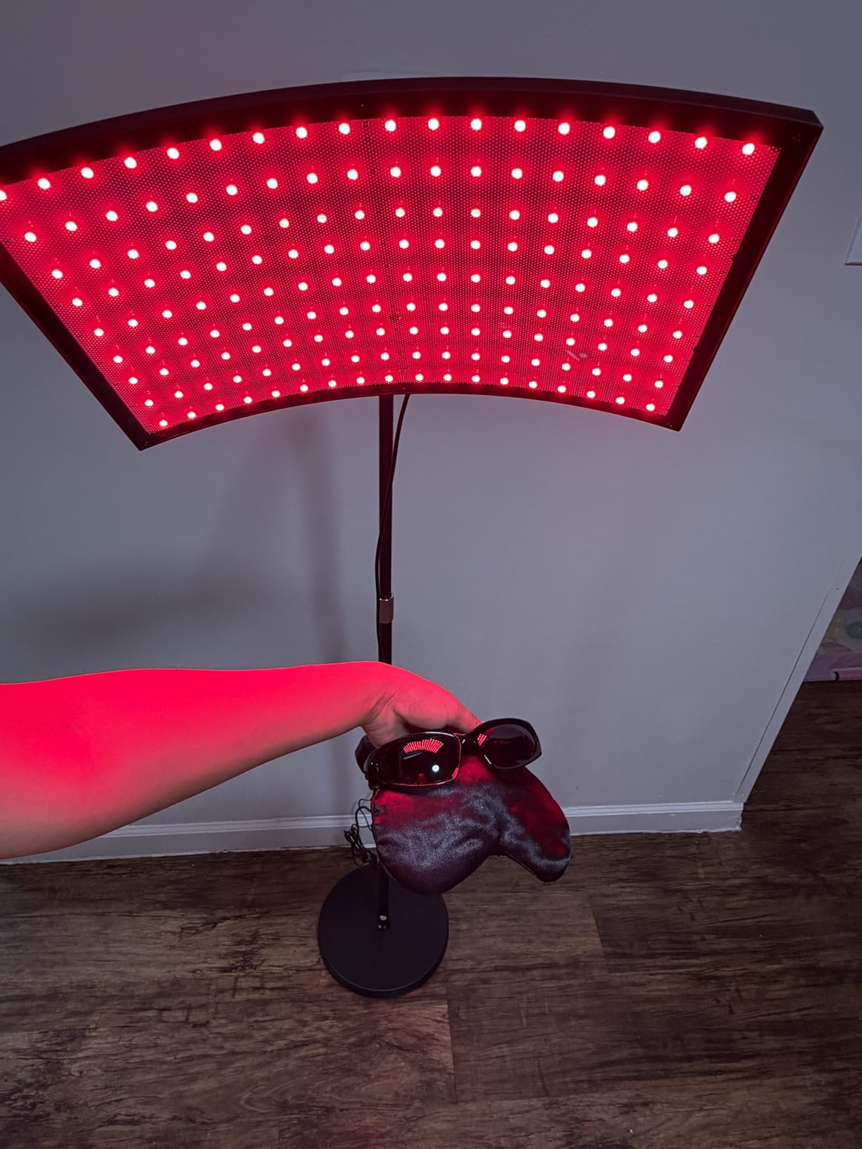 Red Light Therapy for Body Face Infrared Light Therapy for Body with 660nm & 850nm Near Infrared LED Red Light Therapy Panel at Home Protective Glasses for Home Use, Gift for Women Girl customer photo 1