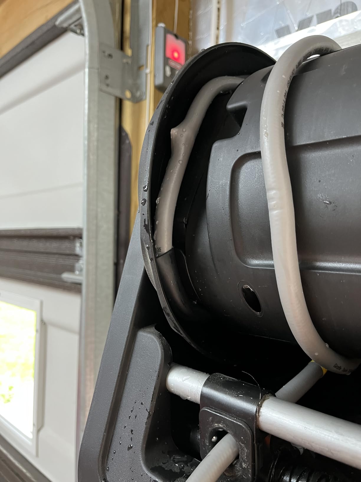 Giraffe Tools Wall Mounted Pressure Washer Essential 100FT with 1800W Motor customer photo 2