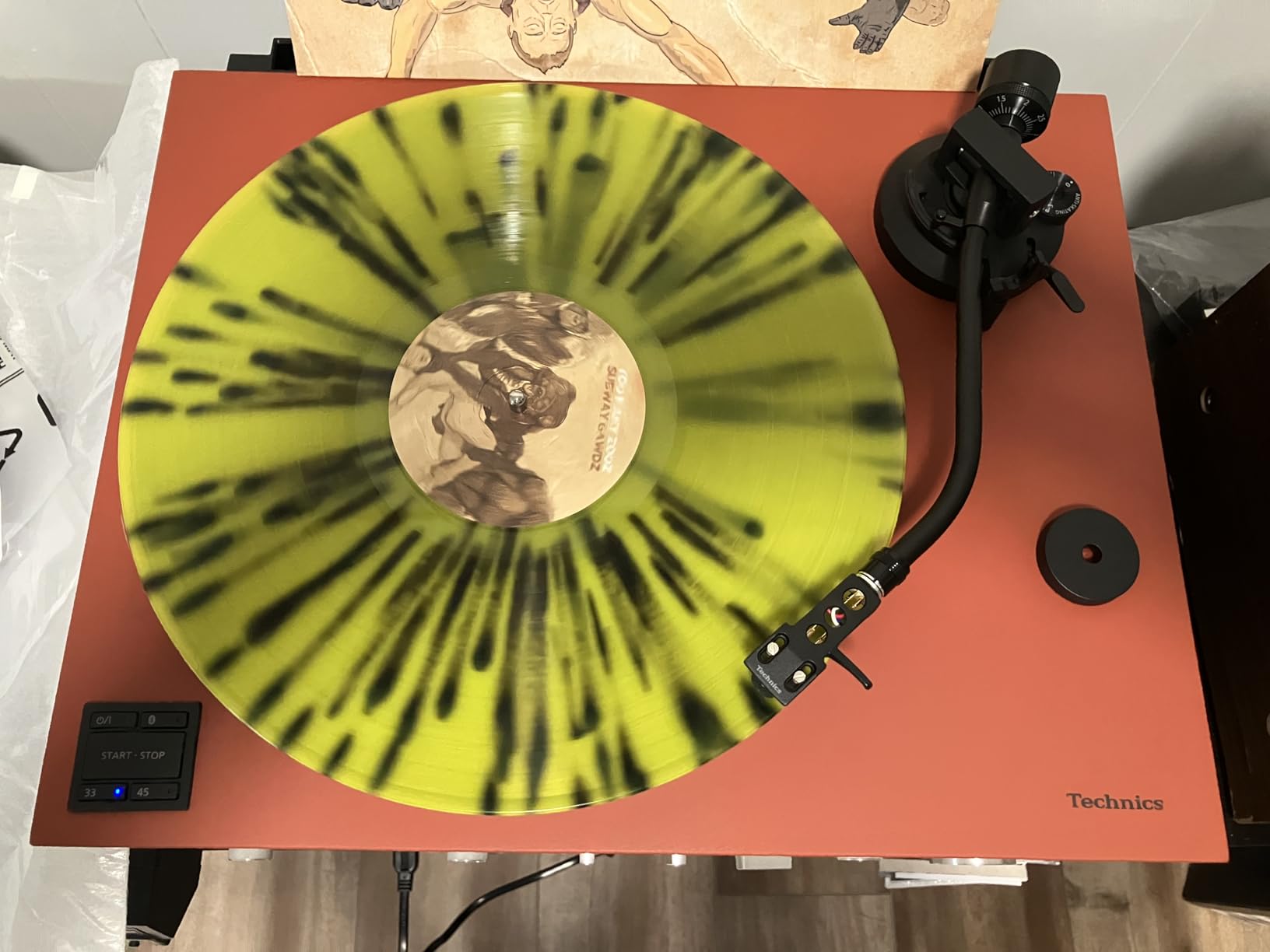 Technics Turntable, Premium Class HiFi Record Player with Coreless Direct Drive Motor and Bluetooth, Stable Playback, Audiophile-Grade Cartridge and Precision Tonearm, Dustcover Included – SL-40CBT-K customer photo 1