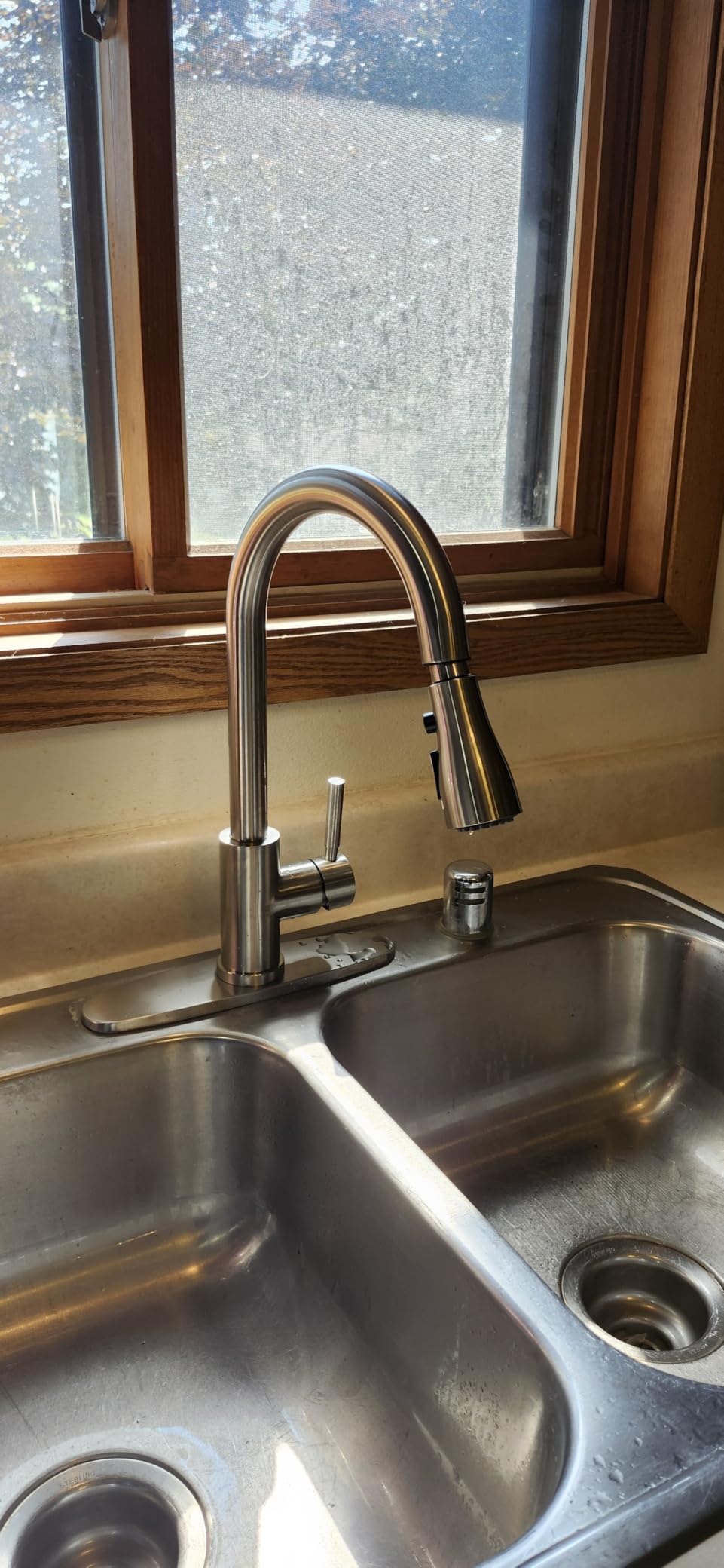 WEWE Touchless Kitchen Faucet with Soap Dispenser Set, Brushed Nickel customer photo 2