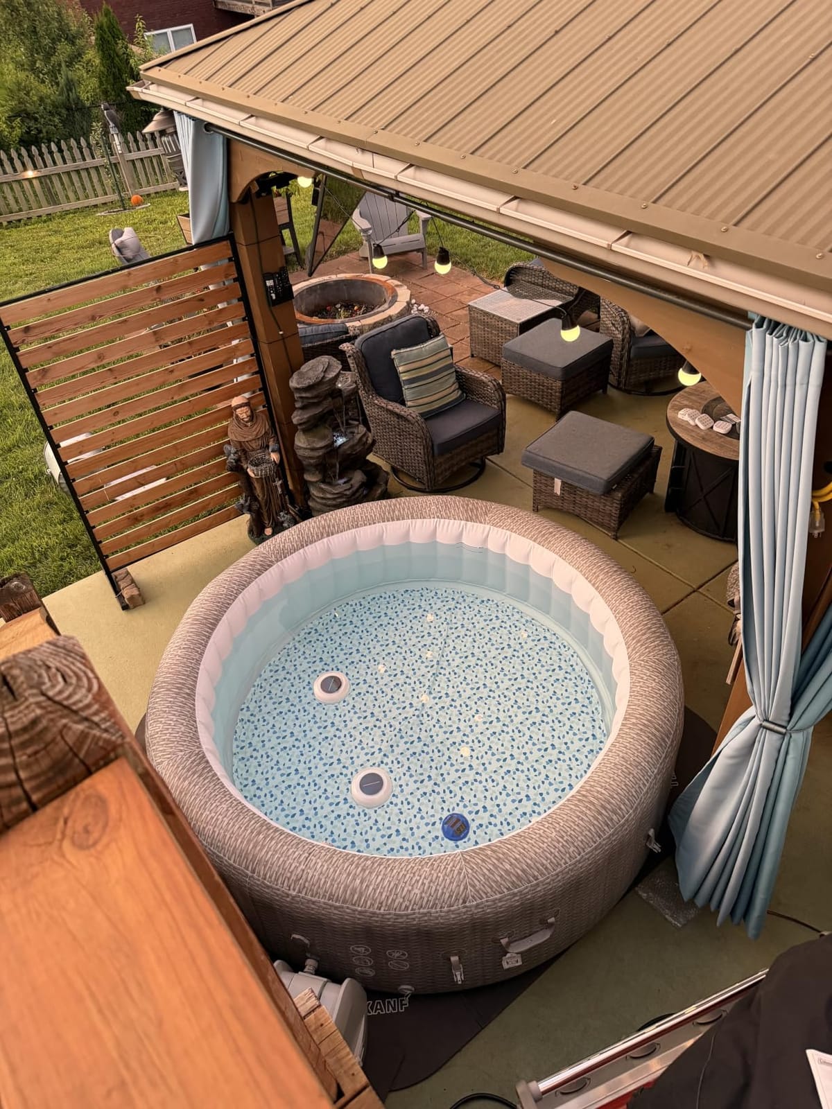 Coleman SaluSpa Sicily Energy-Efficient 5-7 Person Inflatable Hot Tub customer photo 2