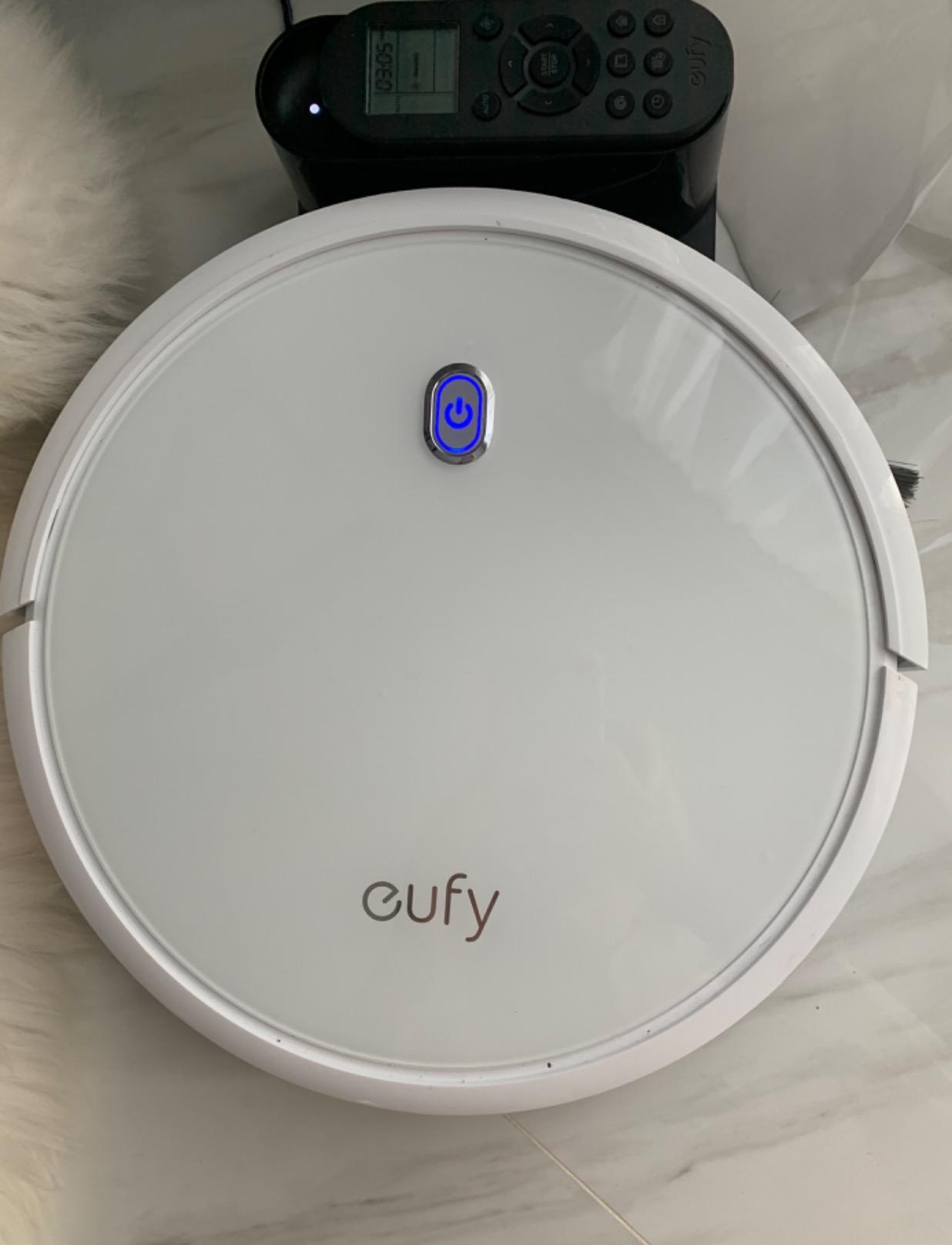 eufy C28 Robot Vacuum Cleaner and Mop Combo, 15,000 Pa, HydroJet Roller Mop customer photo 1