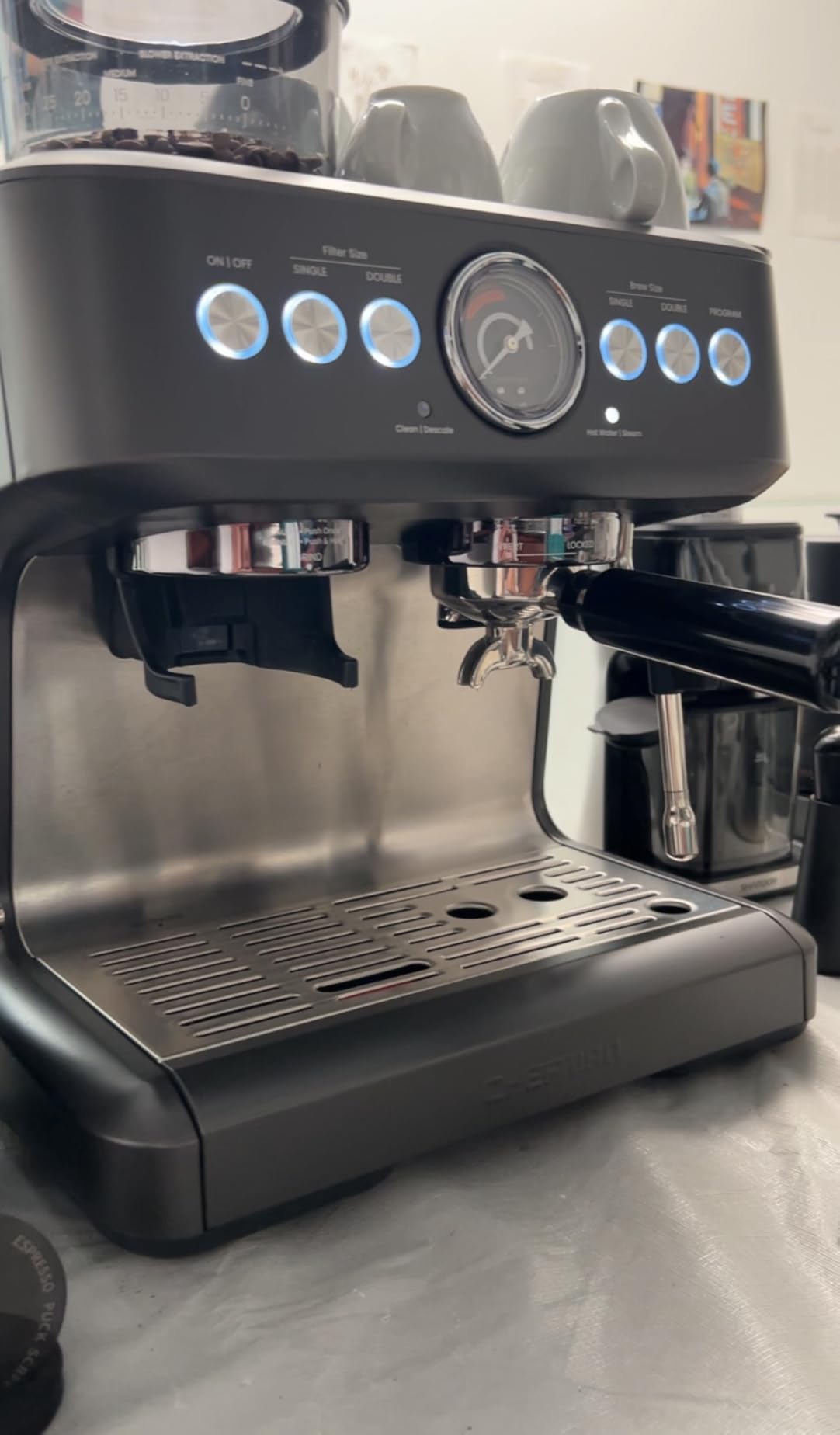 Chefman Crema Deluxe Espresso Machine with Double Boiler, Use Milk Frother and Brew Espresso Simultaneously, Professional Coffee Maker with Coffee Grinder and Steam Wand, 30 Grind Settings customer photo 2