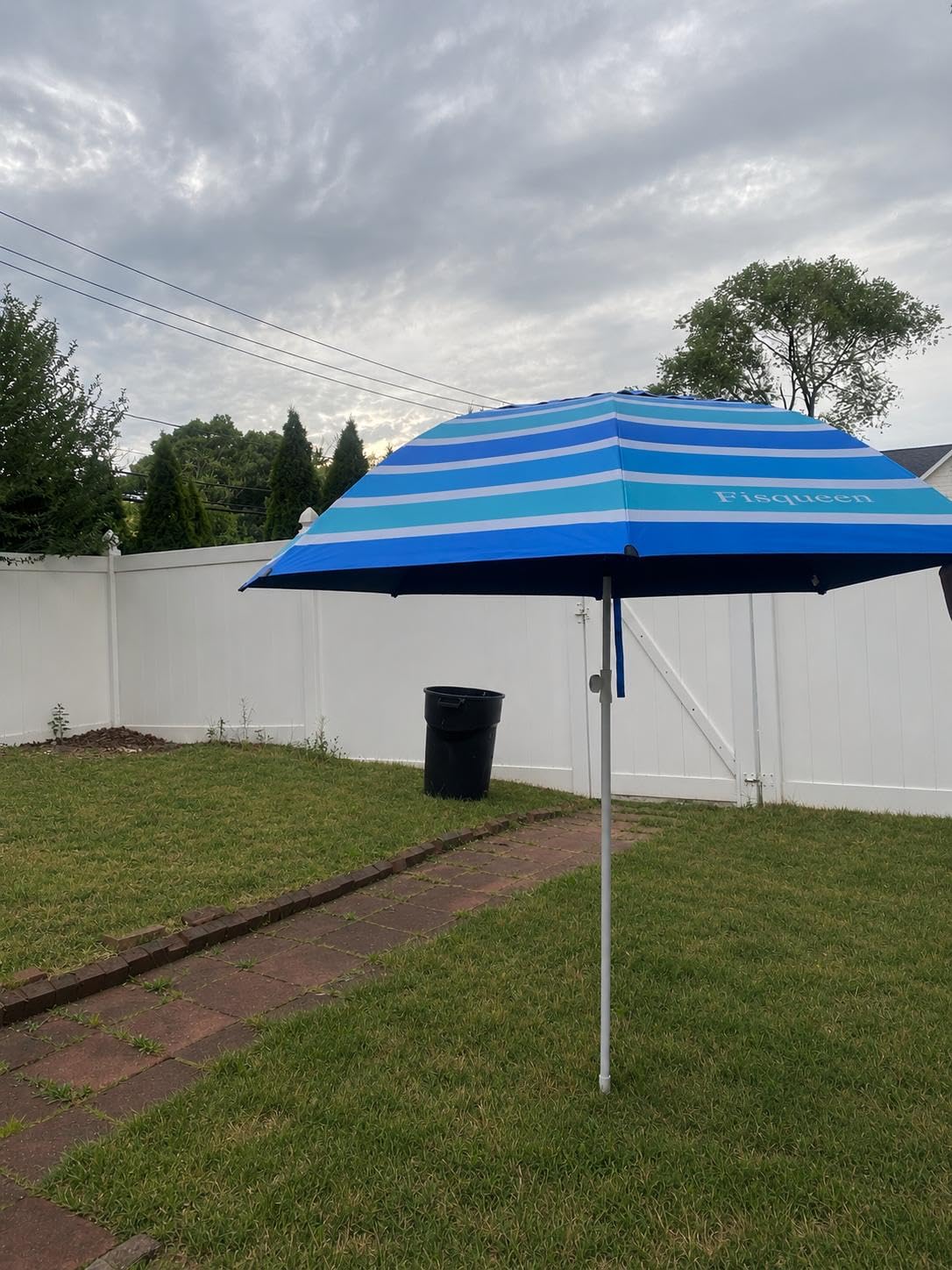 Fisqueen 8FT Large Beach Umbrella with Wind Resistance Sand Anchor Sand Bag, Portable Outdoor Umbrella with UPF50+ UV Protection, Tilt Sun Shelter for Beach, Patio, Yard customer photo 2