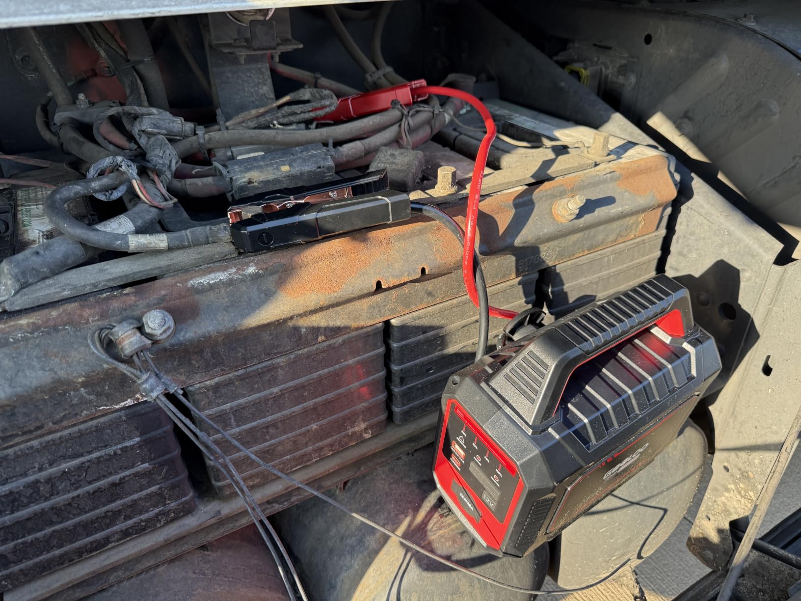 GOOLOO GT Truck PRO 10000A & 64000mAh Jump Starter with 65W Fast Charge customer photo 2