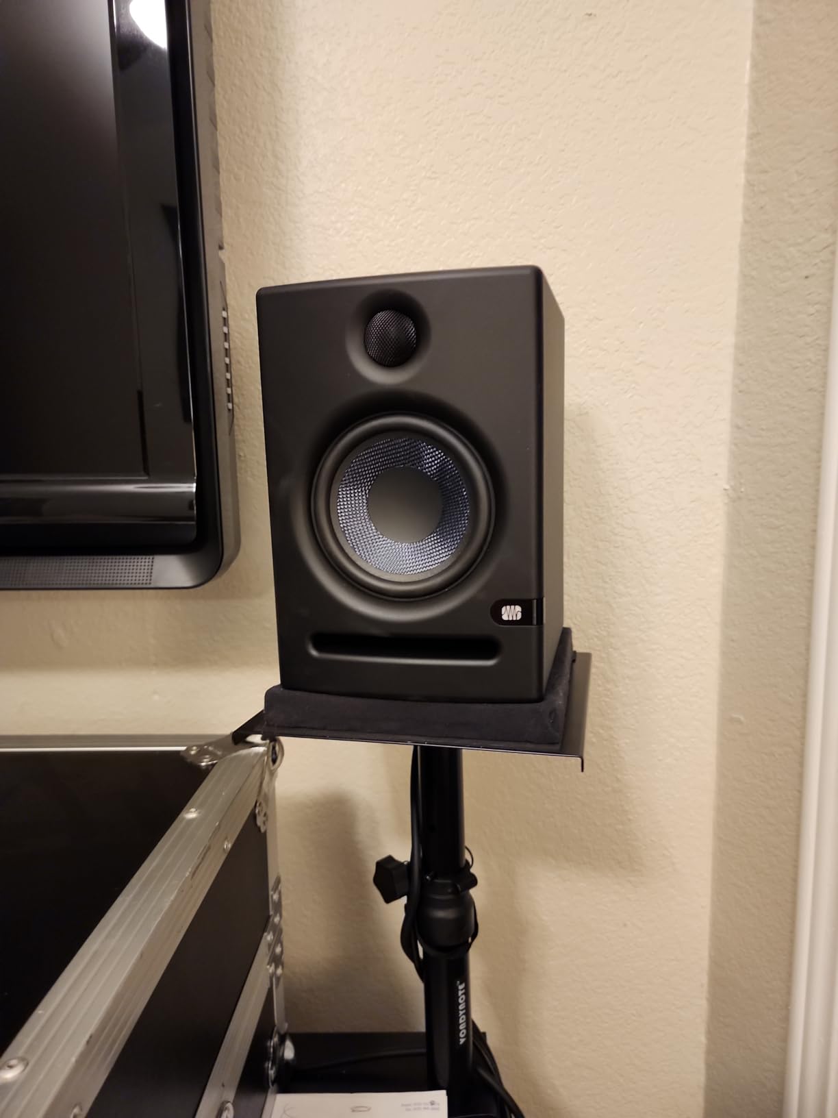 PreSonus Eris E5 Pair 2-Way 5.25” Near Field Studio Monitors customer photo 1