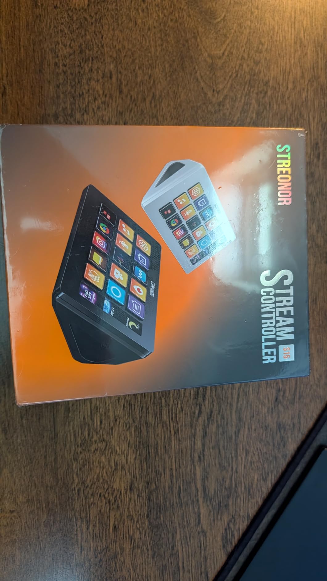 Streonor S15 Stream Controller, 15-Key LCD Studio Control Deck, Black customer photo 2