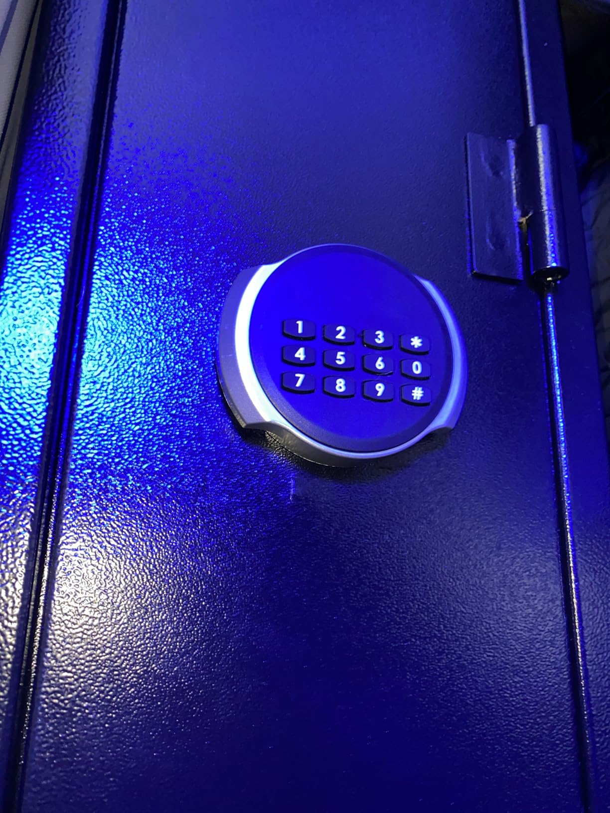 2-3 Gun Safe, safe for rifles and pistols, Digital Access Safe (02 - Black, 2-3 guns) customer photo 1