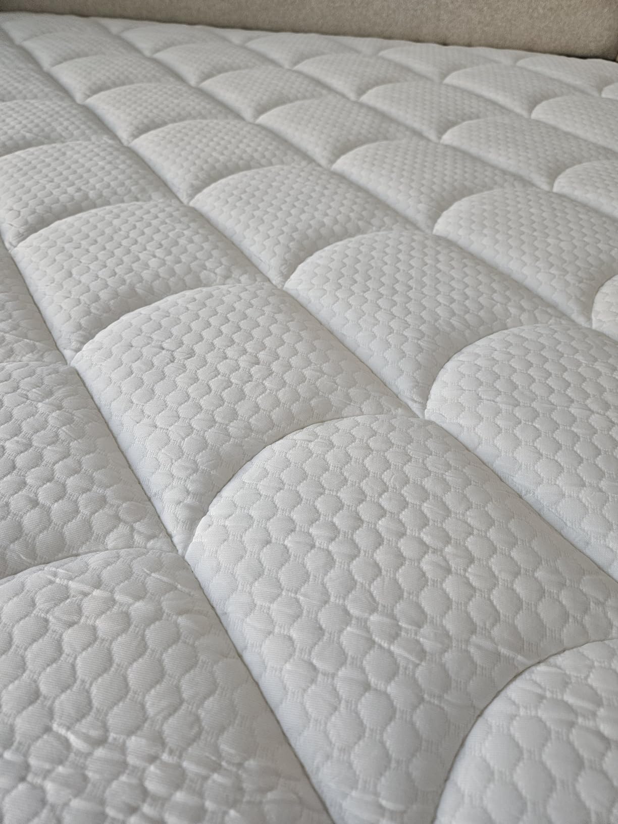 King Size Mattress, 12 Inch Hybrid Mattress King Size in a Box, Medium Firm customer photo 2