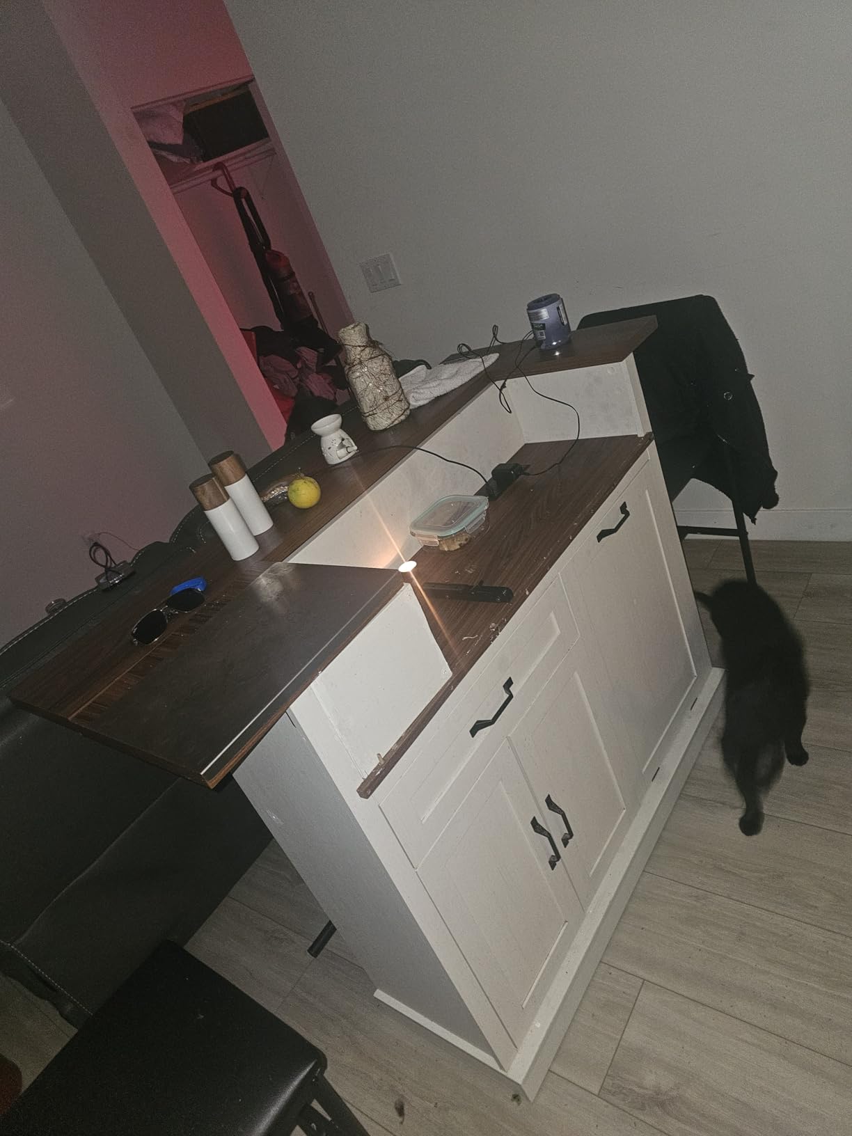Kitchen Island with Stools, 67