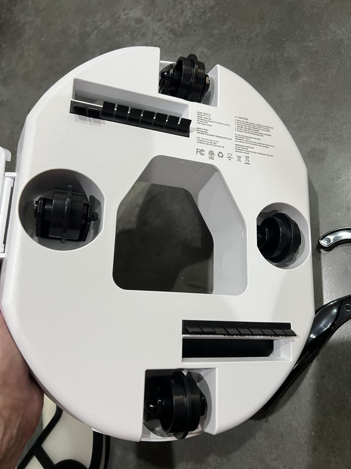 S2 Pool Vacuum Robot for Above Ground Pools, 90-Min Runtime, 861 Sq.Ft Coverage, Cordless Operation, Efficient Cleaning Performance, Dual-Layer Filtration, Panda Black customer photo 2