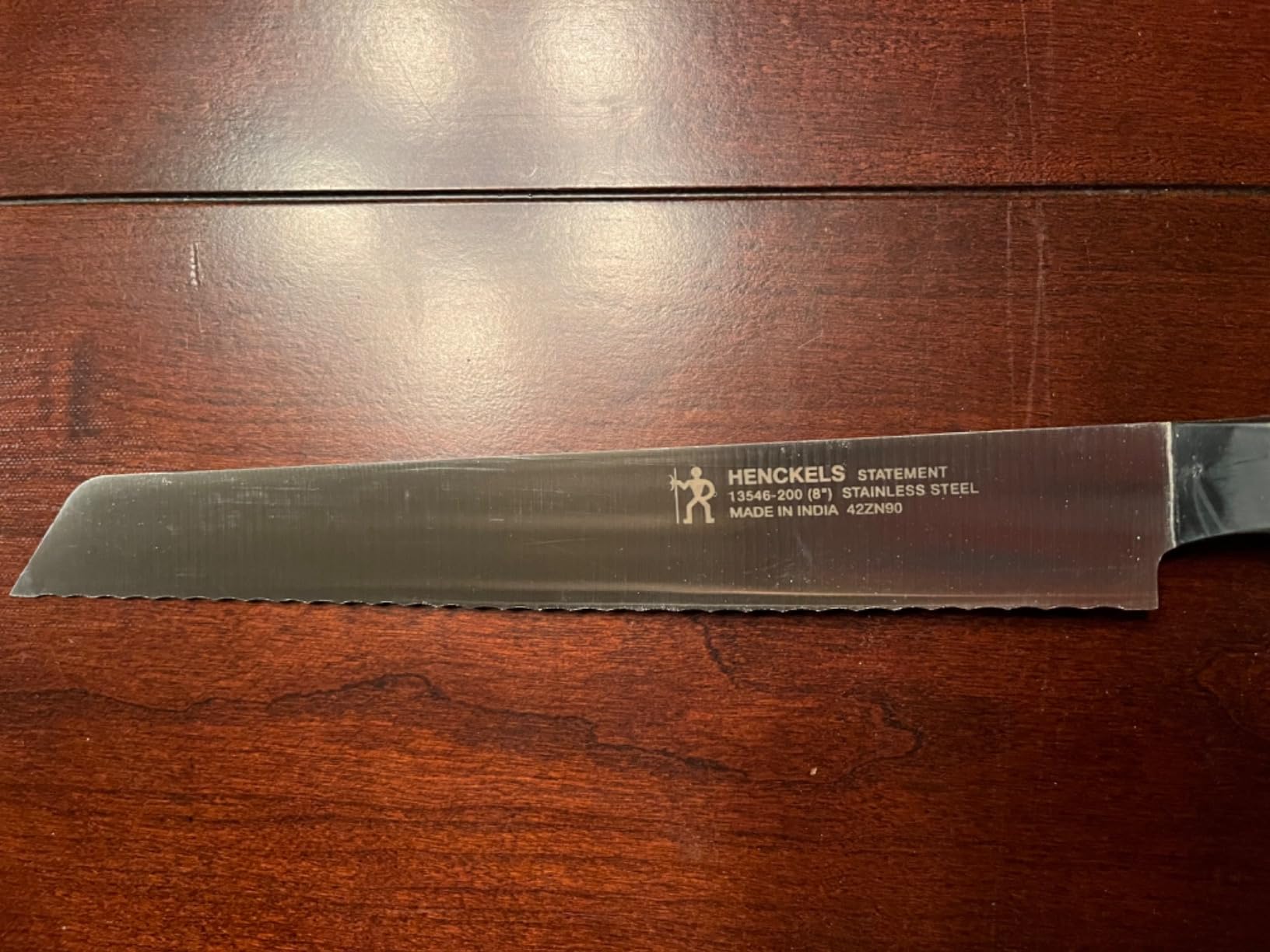 HENCKELS Statement 8 Inch Bread Knife, Razor-Sharp, German Engineered customer photo 1