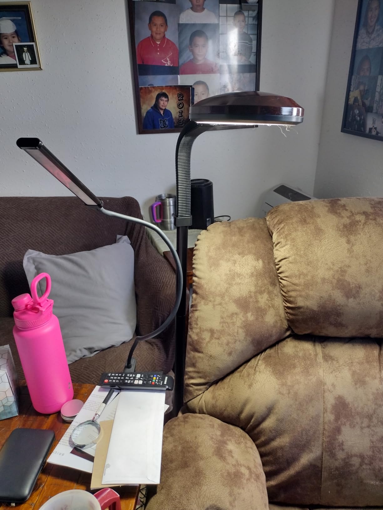 Brightech Litespan - Bright LED Floor Reading Lamp for Over Chair Crafts and Reading, Estheticians' Light for Lash Extensions, Adjustable Standing Lamp for Living Room, Bedroom, Office - Havana Brown customer photo 1