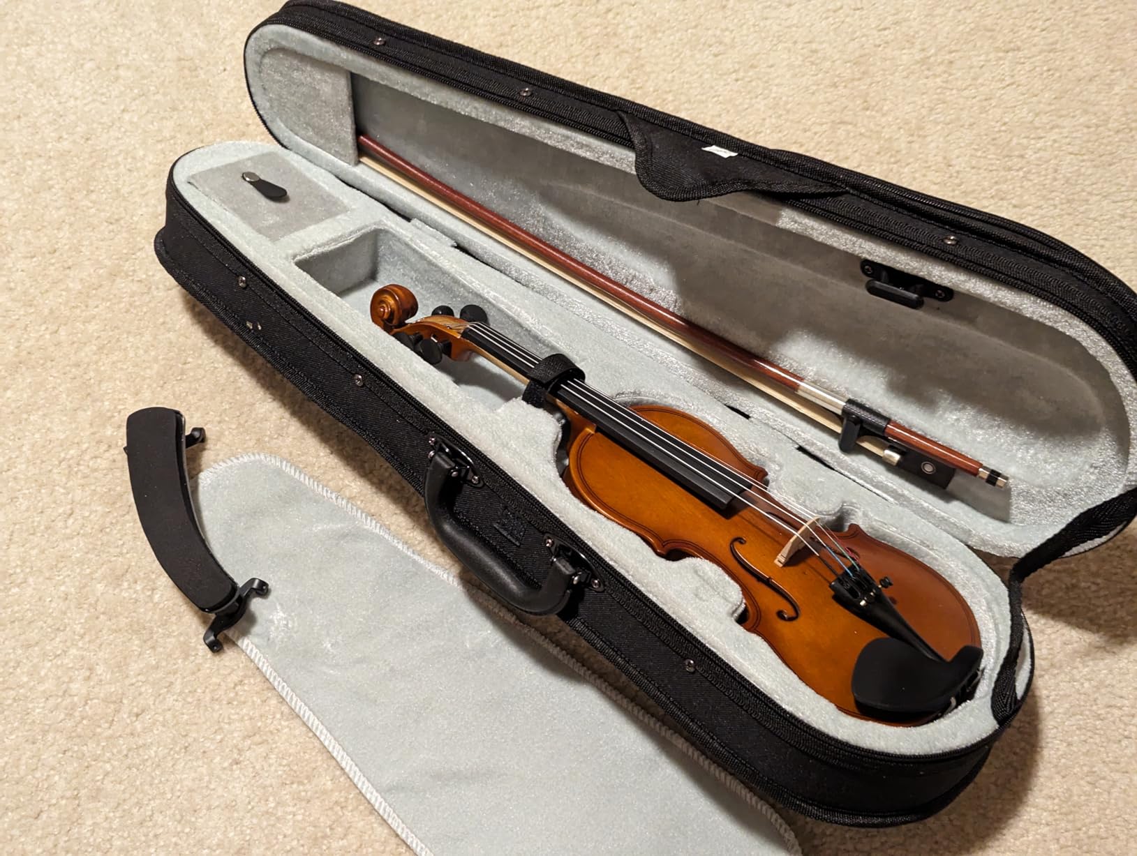Paititi Student Violin Starter Kit with Case and Shoulder Rest - 3/4 customer photo 1
