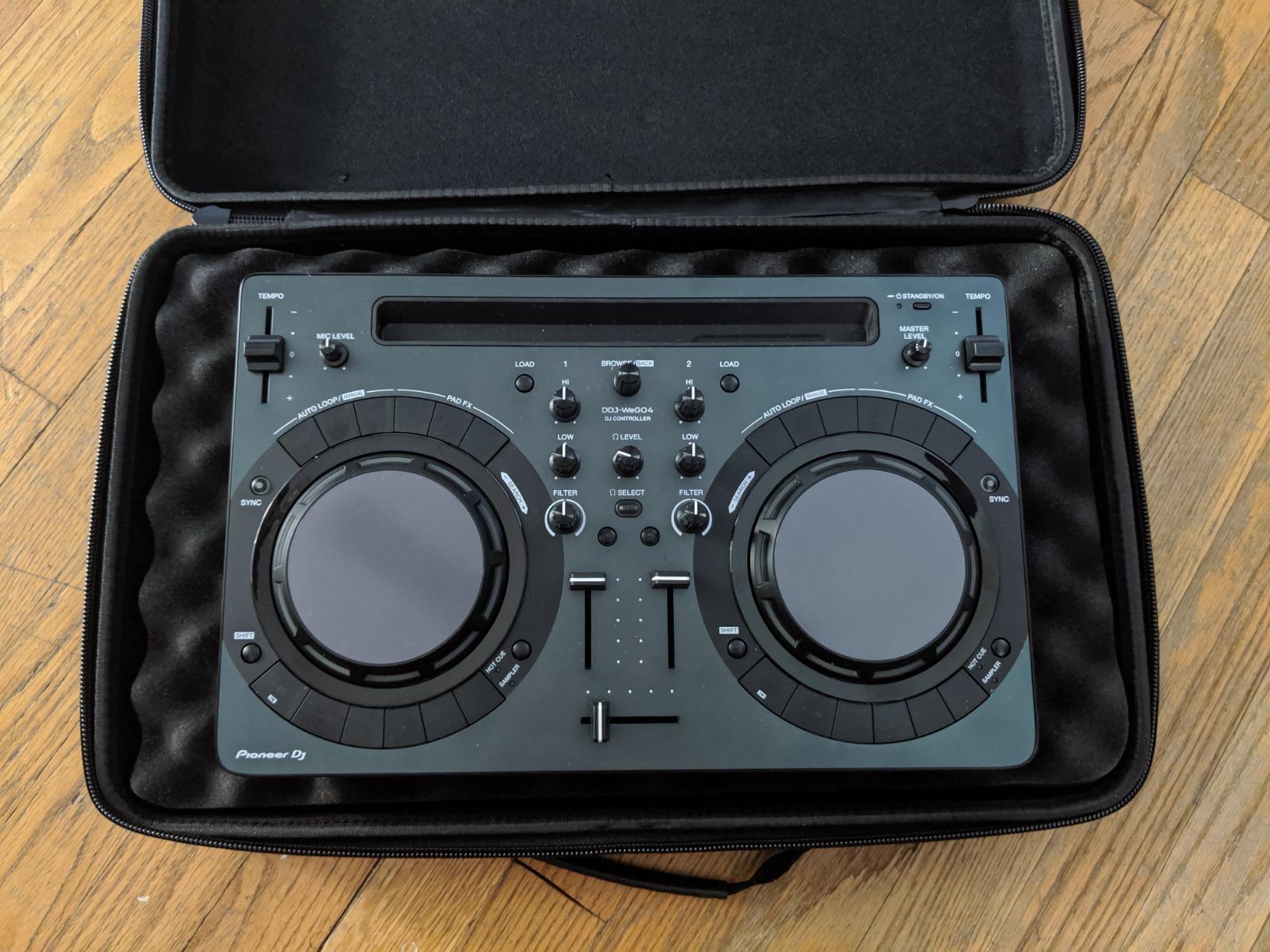caseling Hard Case Fits Pioneer DJ DDJ-FLX4 2-Channel Controller customer photo 2