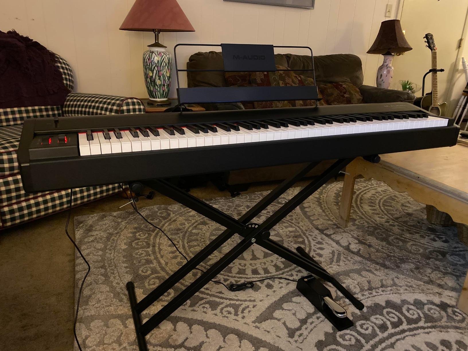 M-AUDIO Hammer 88 USB MIDI Keyboard Controller customer photo 1